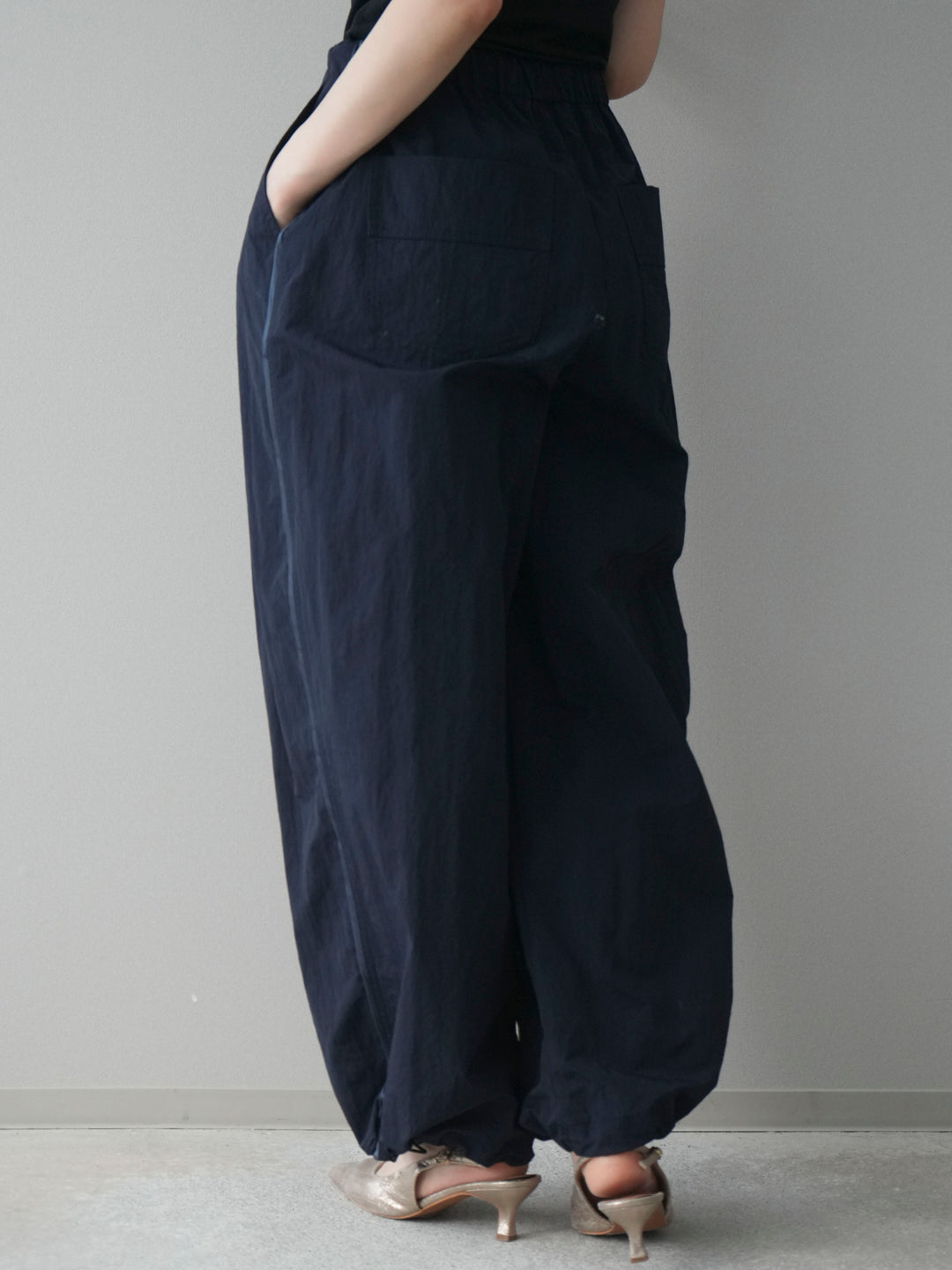 [予約]ドロストサイドラインナイロンパンツ/black