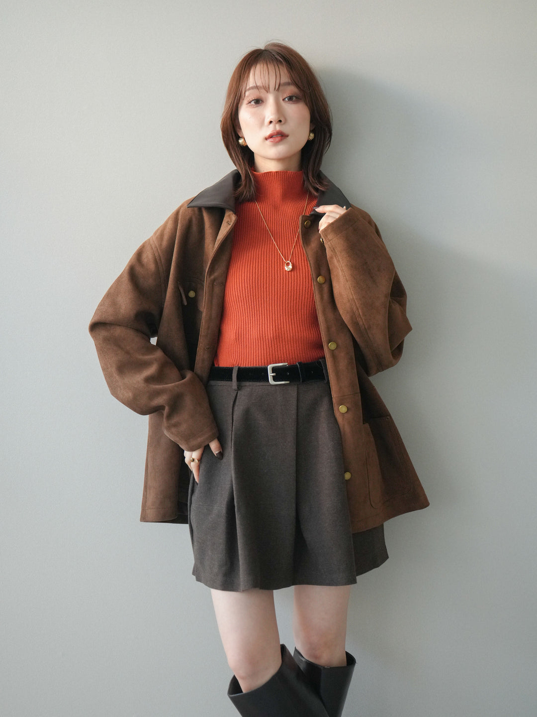 [SET]襟レザーステンカラースエードジャケット+袖ボタンボトルネックリブニットトップス(2set)