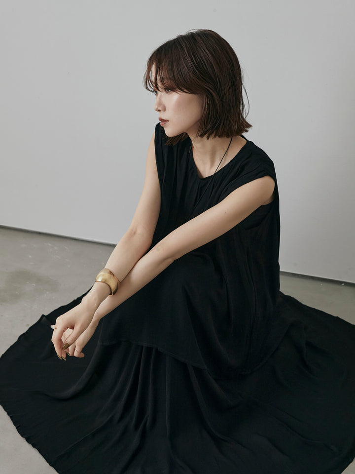 [預購] 透視褶肩襯衫/黑色