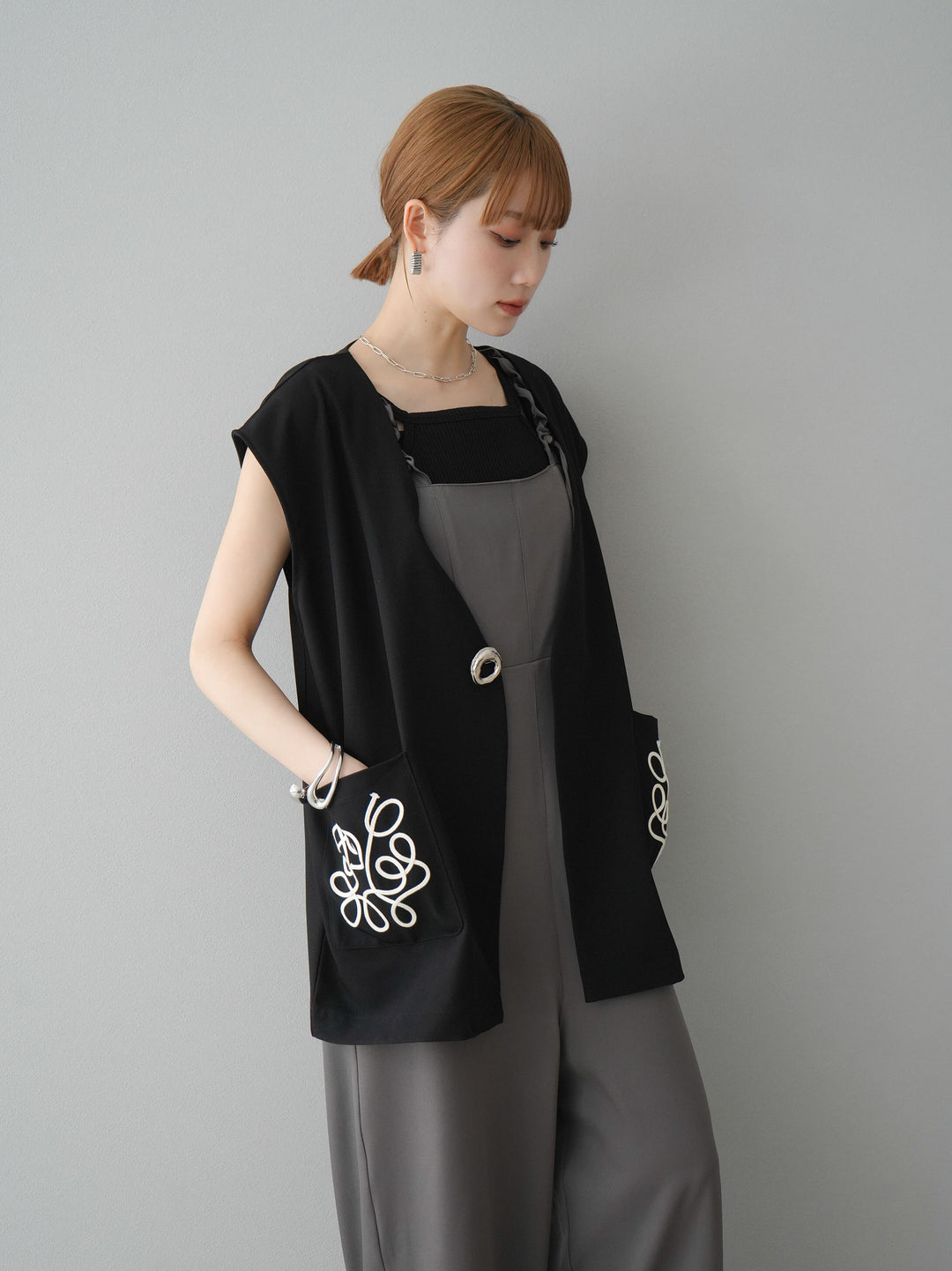 [預訂] 繫帶荷葉邊連身衣/灰色