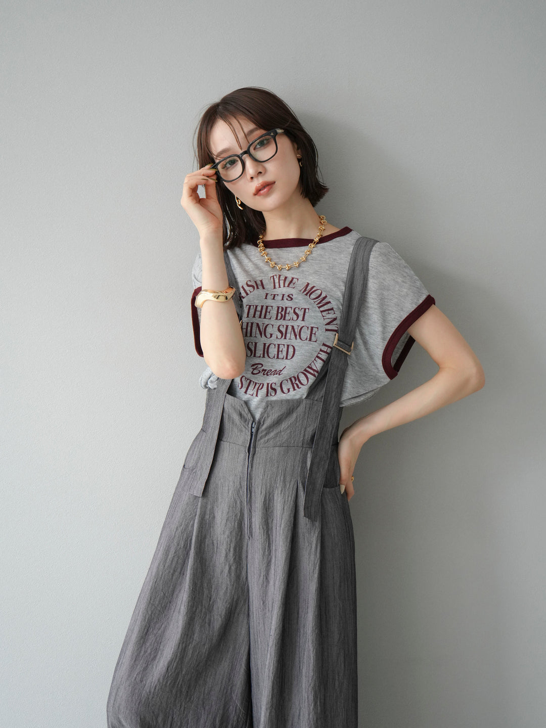 [SET]ストリングデザインハイウエストサロペット+シアーフライス ロゴプリントT (2set)