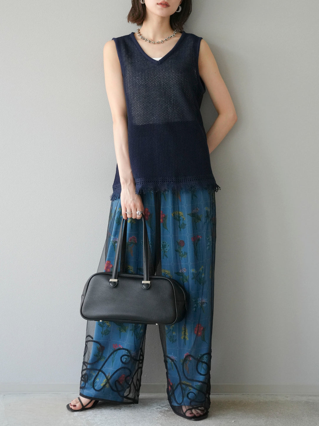 [予約]裾フリンジVネックニットタンクトップアンサンブル/ネイビー