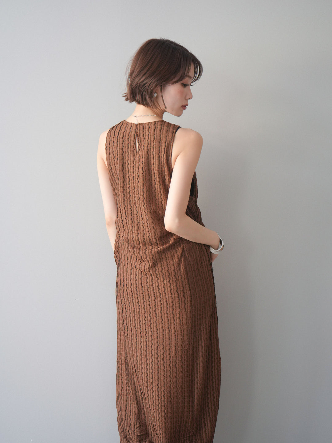 [予約]シャーリングジャガードノースリーブワンピース/brown