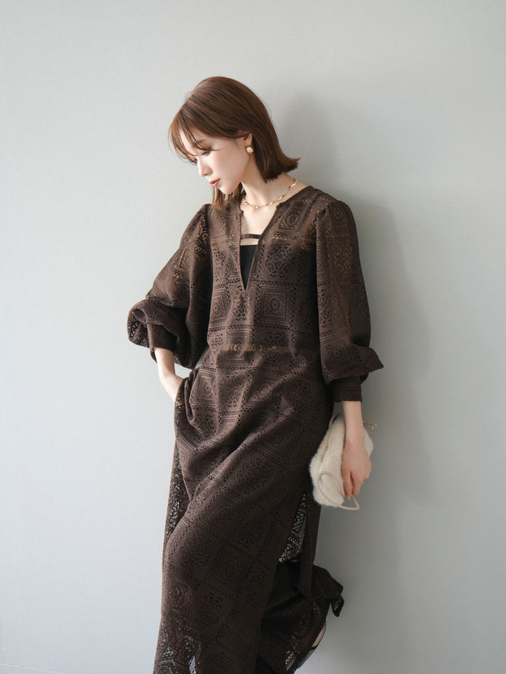 【套裝】塊蕾絲捲袖洋裝+塊蕾絲寬褲（2套）