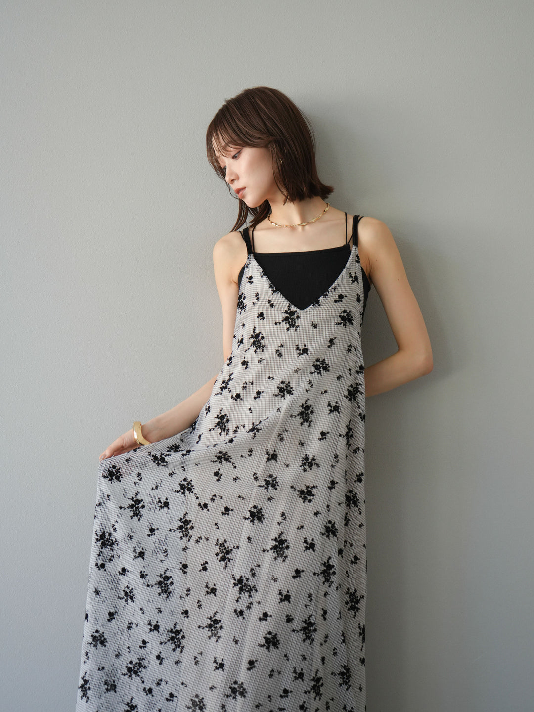 [SET]フロッキーチュールレイヤードベロアキャミワンピース+カップ付きバッククロスキャミソール(2set)