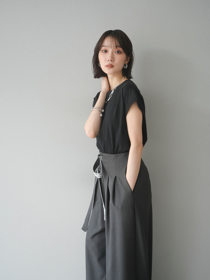 【預購】法式袖T卹/黑色