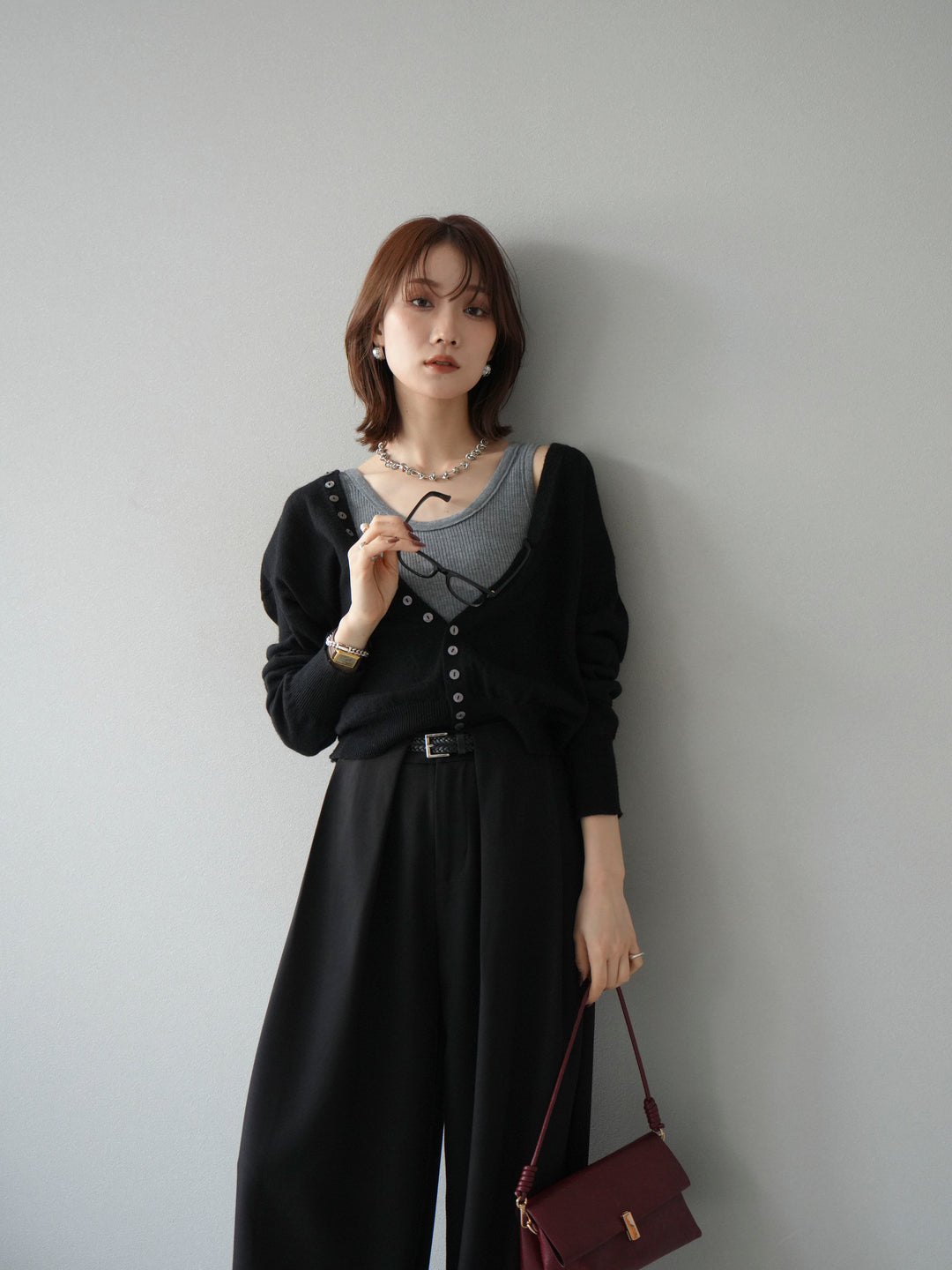 [予約]デザインボタンニットカーディガン＆タンクトップSET/ブラック