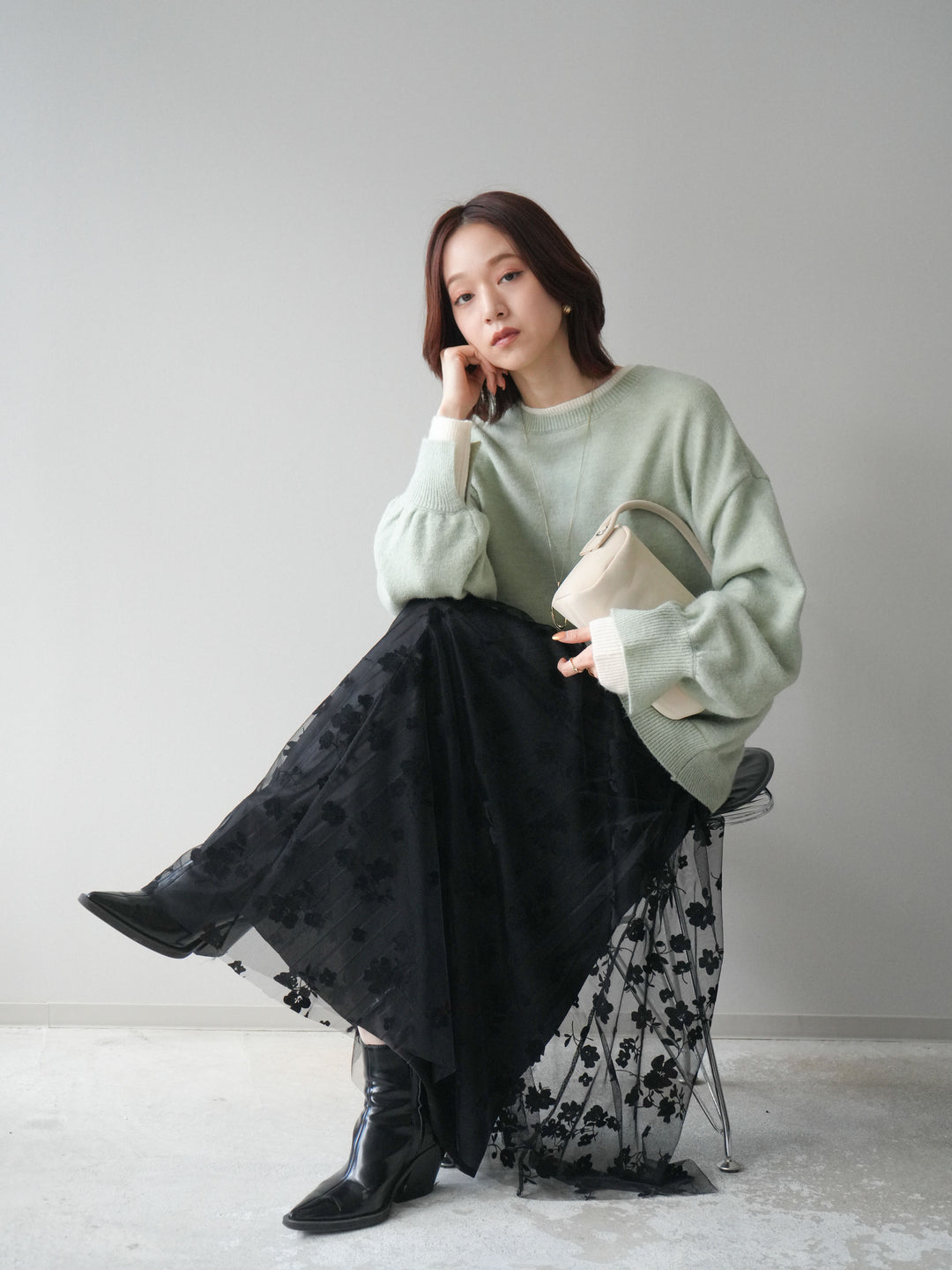 [SET]ヘンリーネック配色レイヤードニットプルオーバー+フラワーフロッキーチュールプリーツスカート(2set)