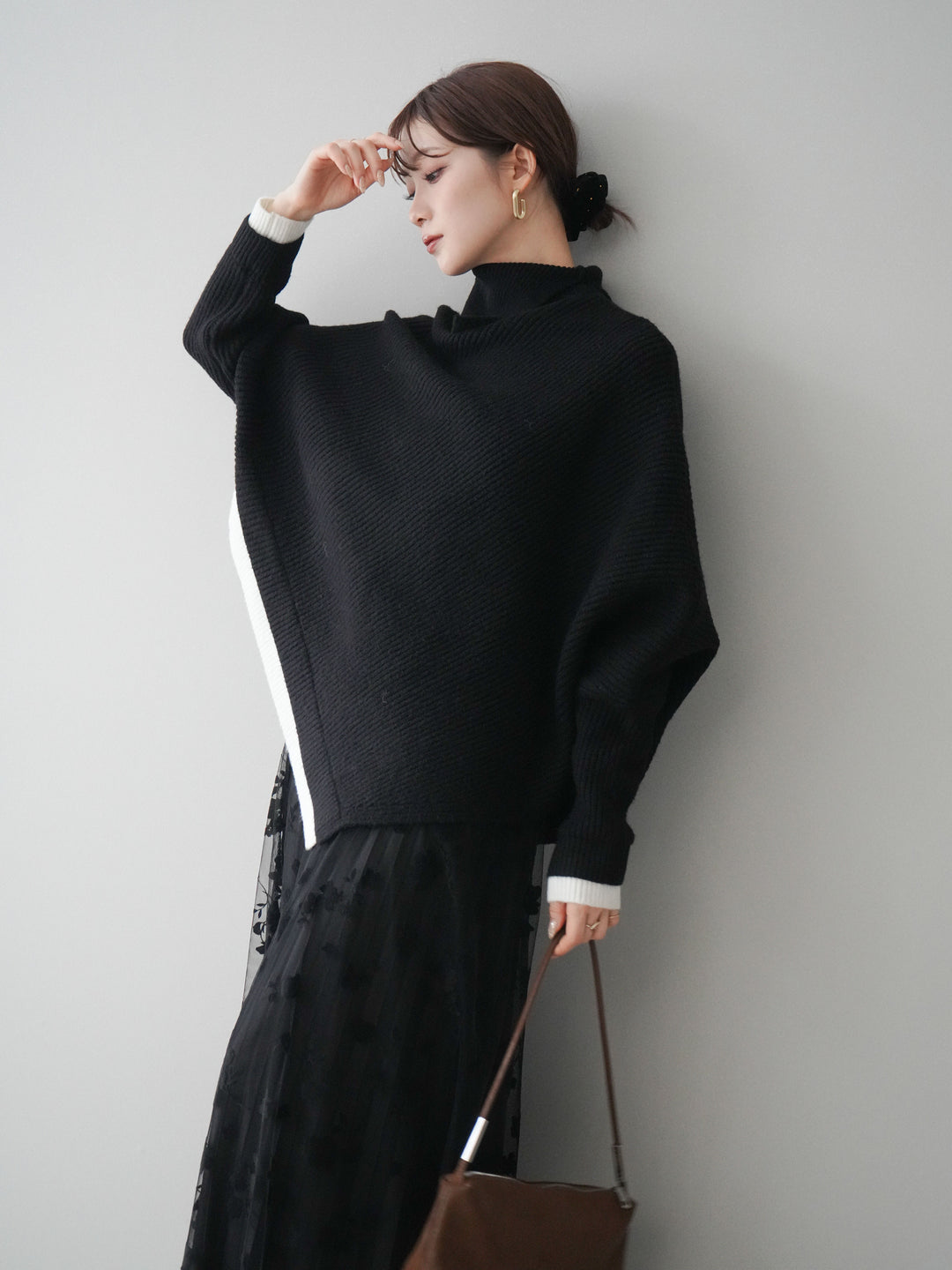 [予約]配色アシンメトリードルマンニットプルオーバー/black