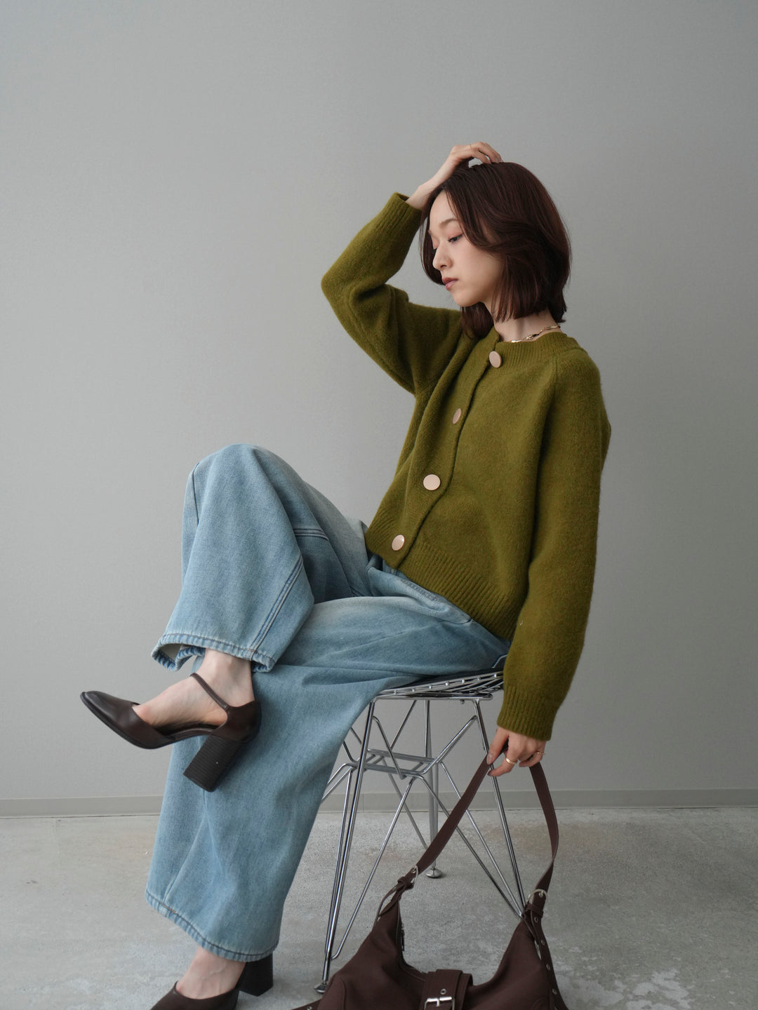 [SET]BIGボタンニットカーディガン+ベルト付裏起毛カーブデニムパンツ(2set)