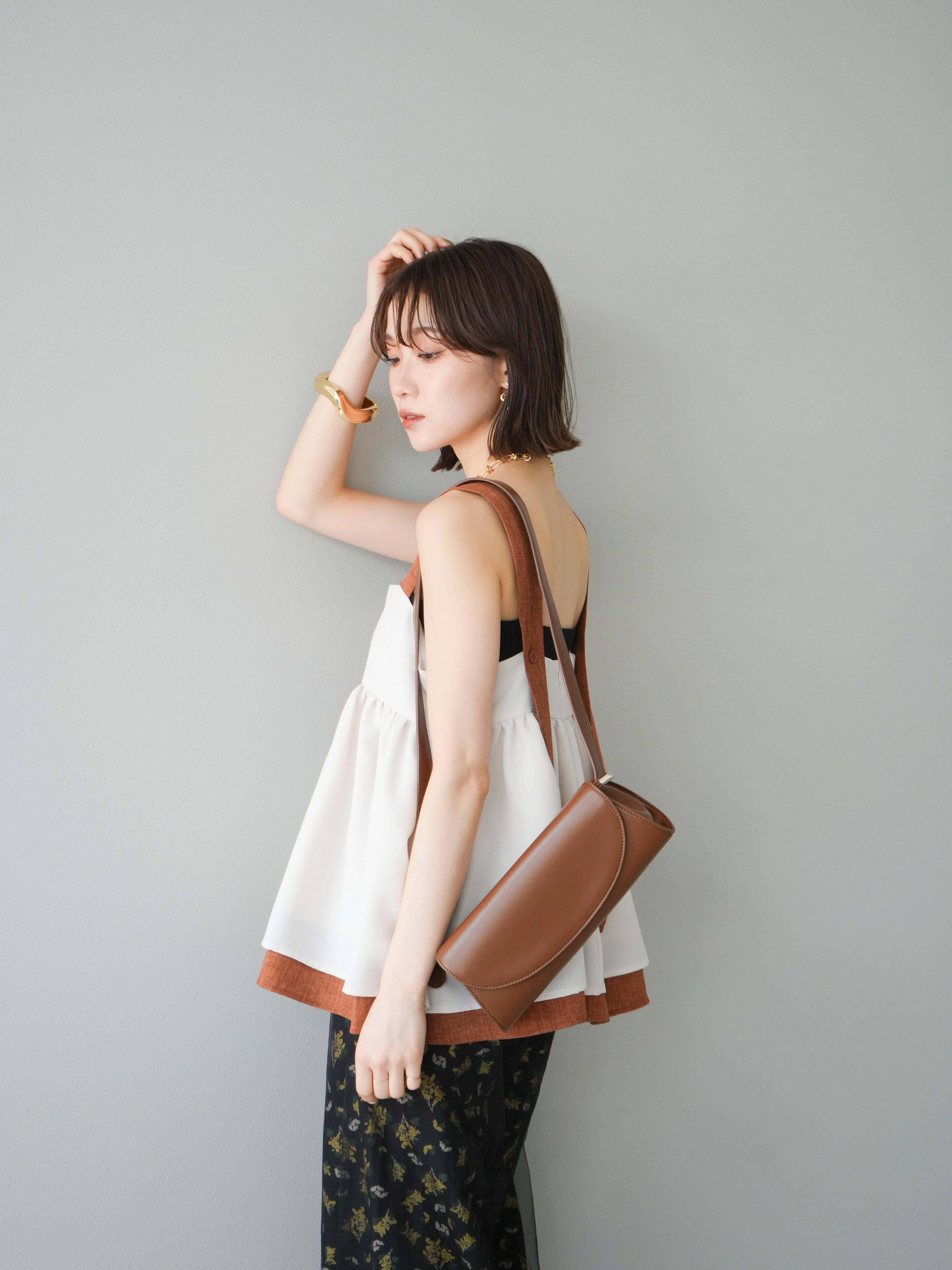 ＜conte＞サテン タンクトップ ブラウス＆タックパンツ 新 発売ファッション - ＜conte＞サテン タンクトップ ブラウス