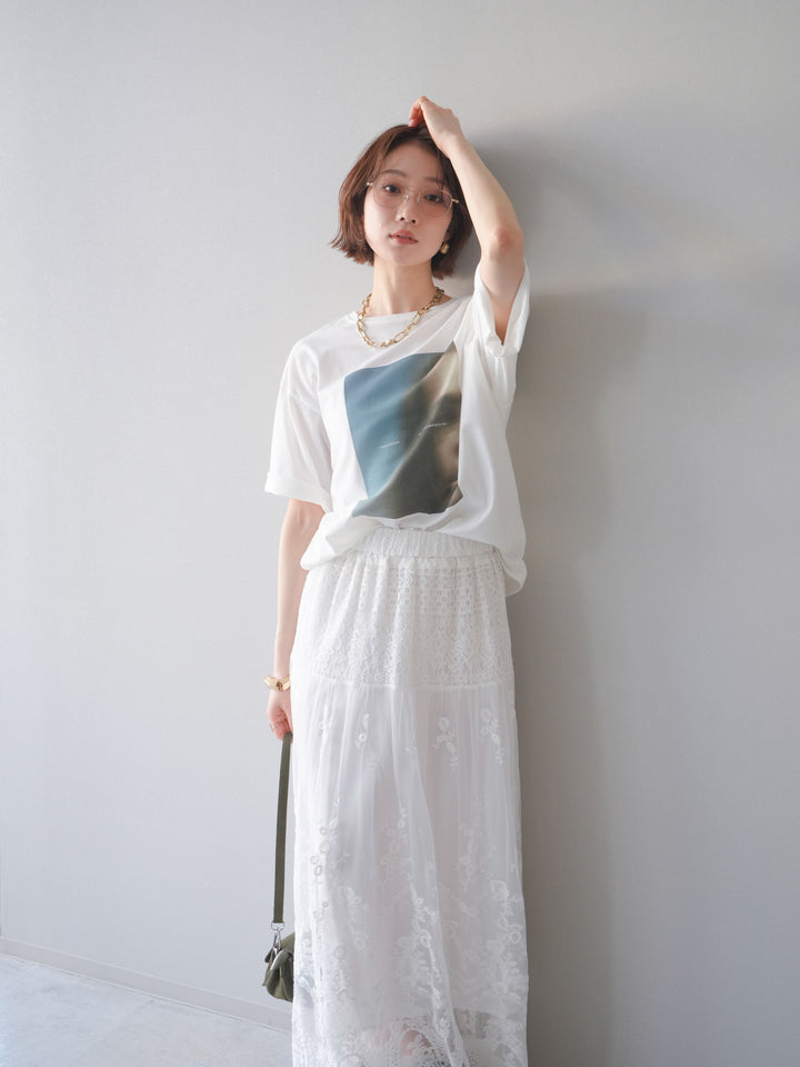 [SET]ブラーアートフォトTシャツ+シアーレースマキシスカート(2set)