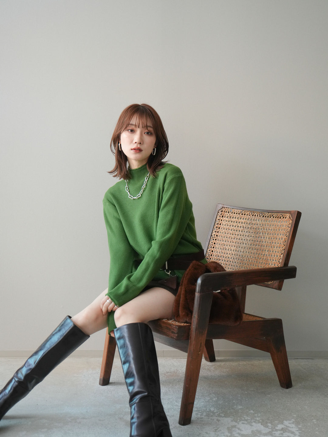 [予約]ボトルネック裾カールリブニットトップス/green