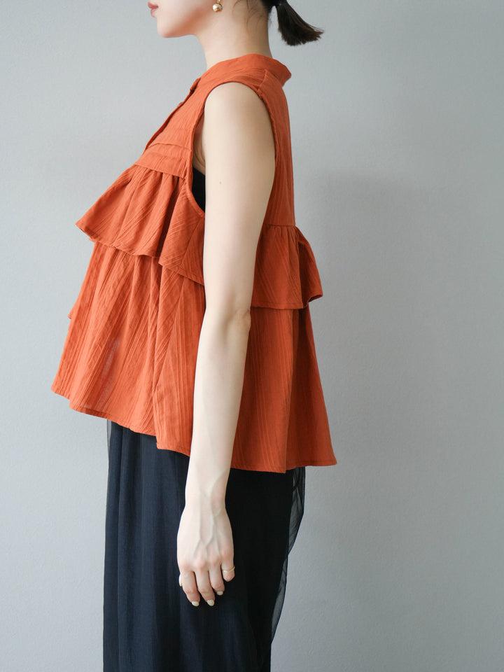 [予約]ドビーストライプアシンメトリーフリルノースリブラウス/テラコッタ