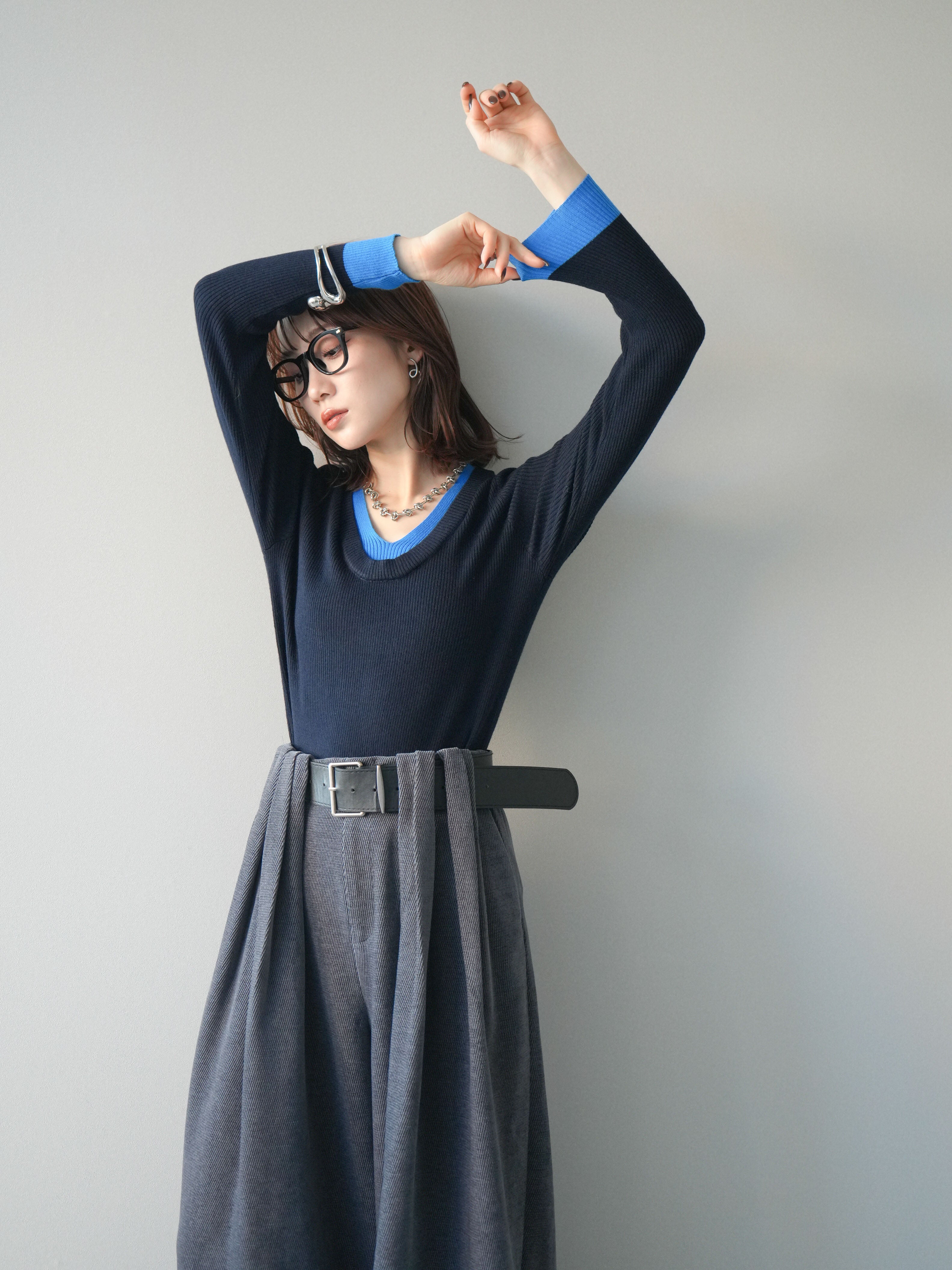 予約]Uネック配色レイヤードリブニットトップス/black – Lumier