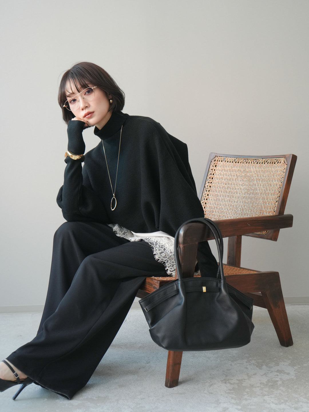 [予約]ボリュームドルマンタートルニットプルオーバー/black
