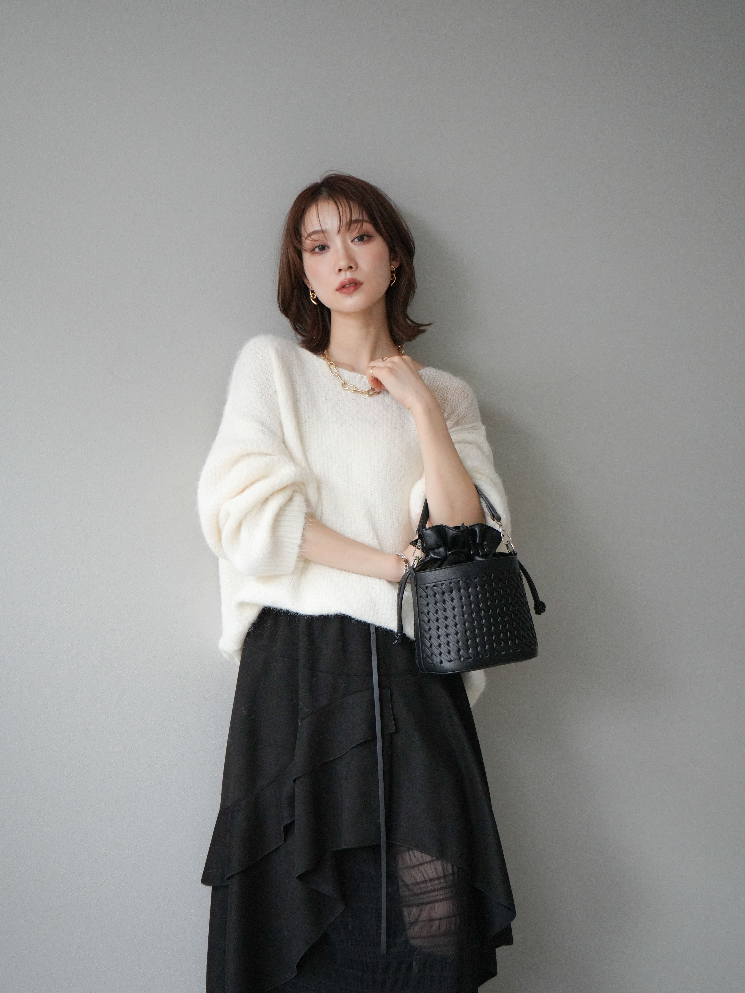 予約]ネック透かし編みニットプルオーバー/ホワイト – Lumier