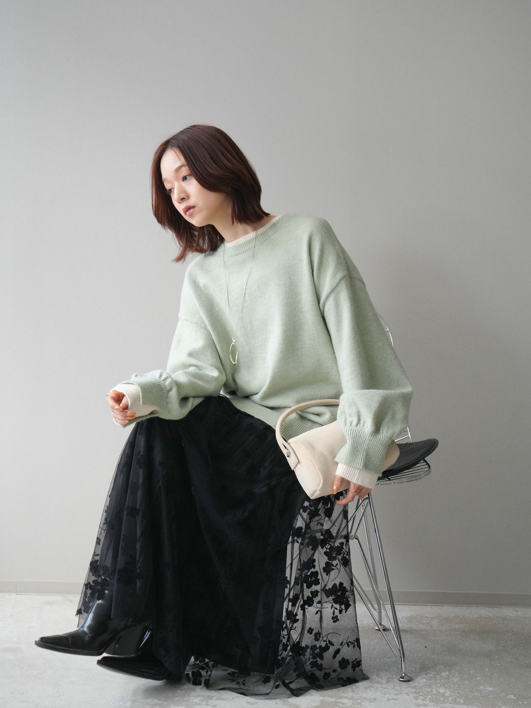 [SET]ヘンリーネック配色レイヤードニットプルオーバー+フラワーフロッキーチュールプリーツスカート(2set)