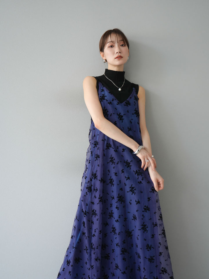 [SET]フロッキーチュールレイヤードベロアキャミワンピース+プチネックセンターシームノースリーニットトップス(2set)