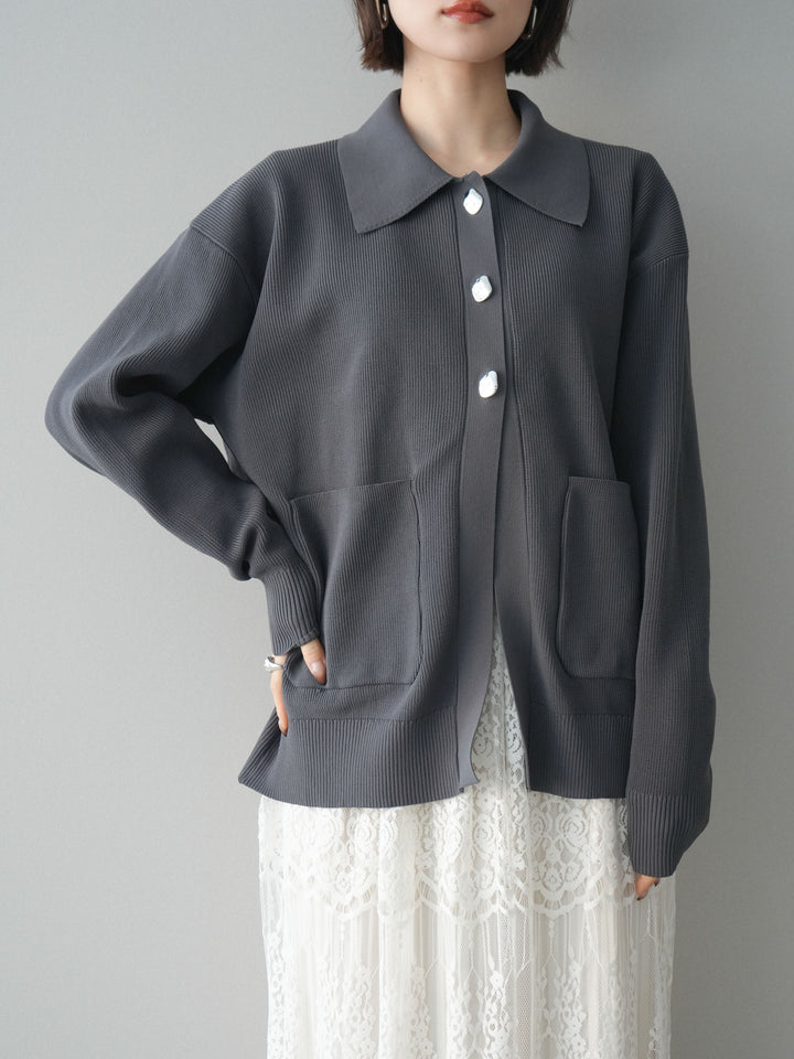 [予約]メタルボタン襟付きポリエステルニットカーディガン/charcoal