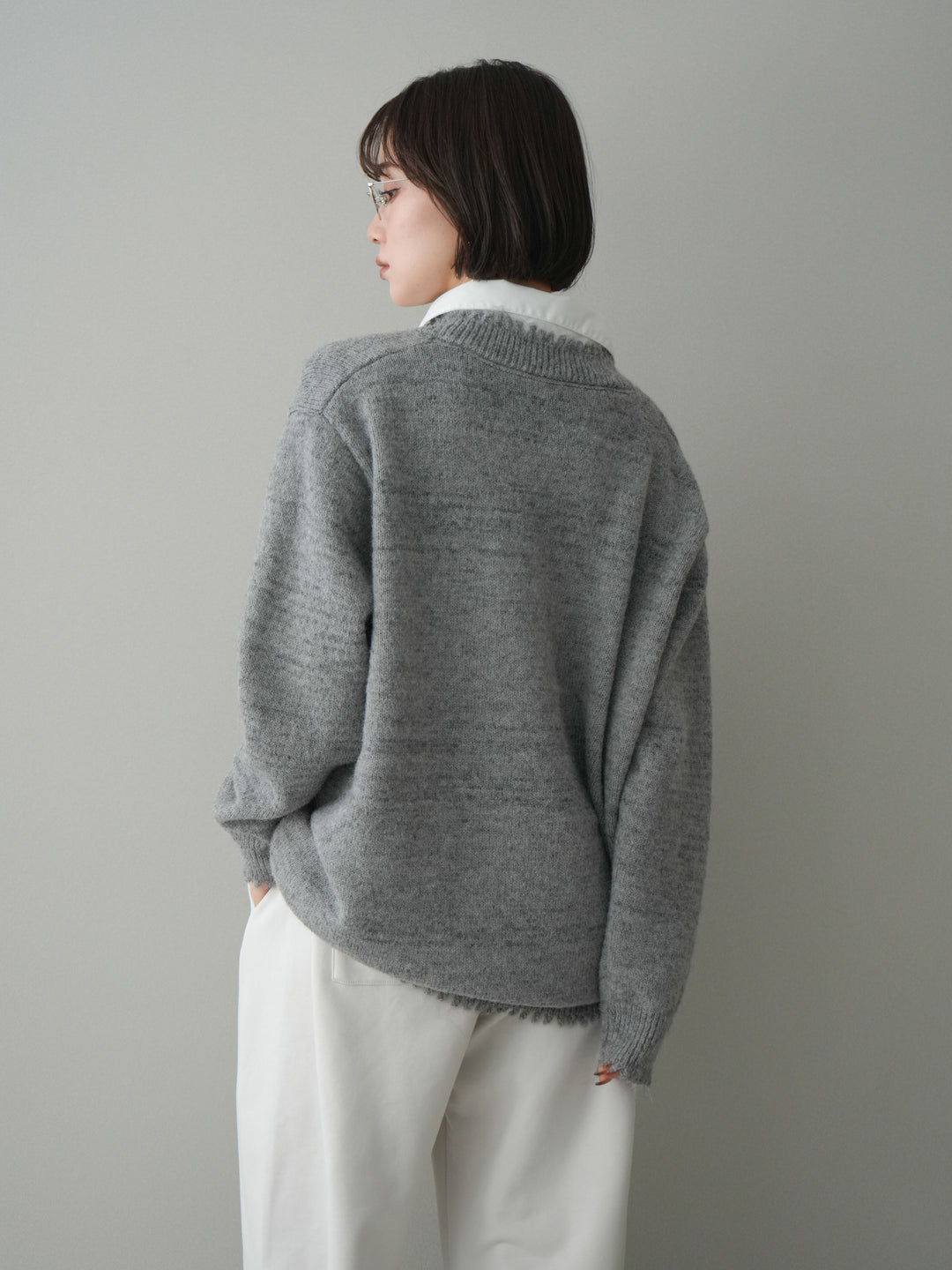 [予約]シャツドッキングVネックフリンジニットプルオーバー/gray