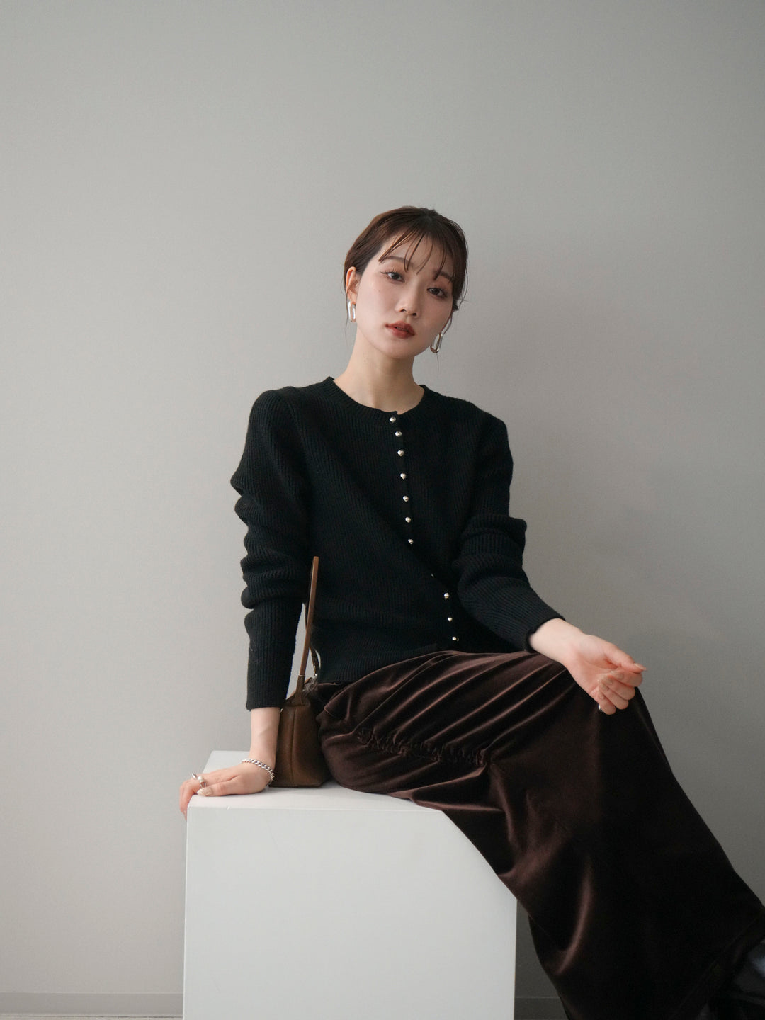 [予約]シルバーボタン畦編みニットカーディガン/black