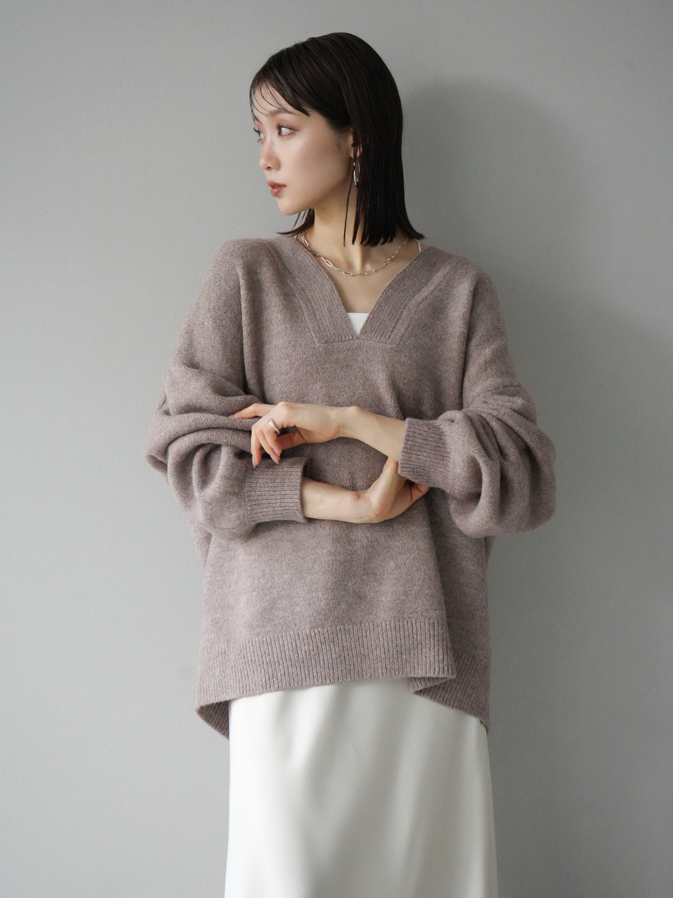 Vネックニットプルオーバー GU公式 | オーバーサイズVネックニットプルオーバーZ