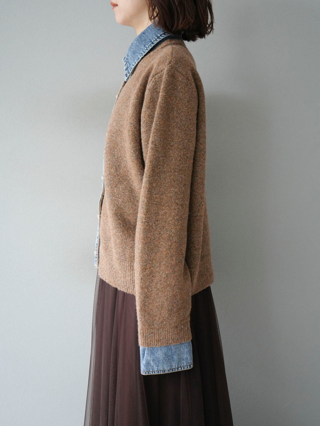 【預購】牛仔領紐扣針織開襟衫/駝色