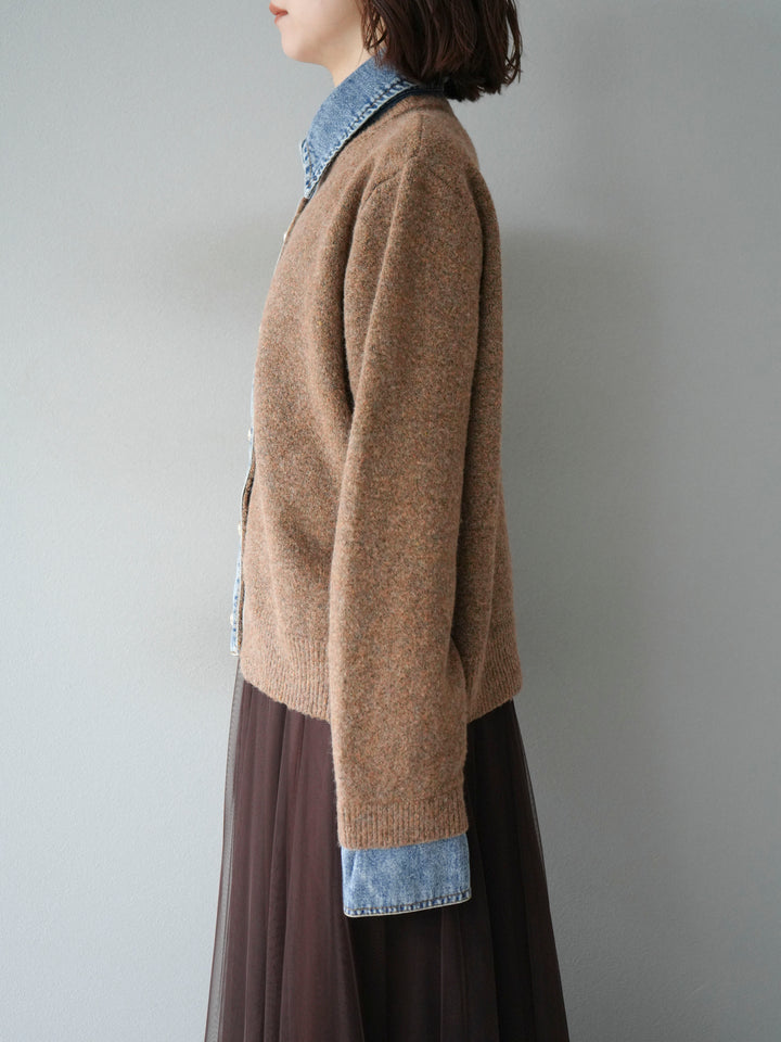 【預購】牛仔領紐扣針織開襟衫/駝色