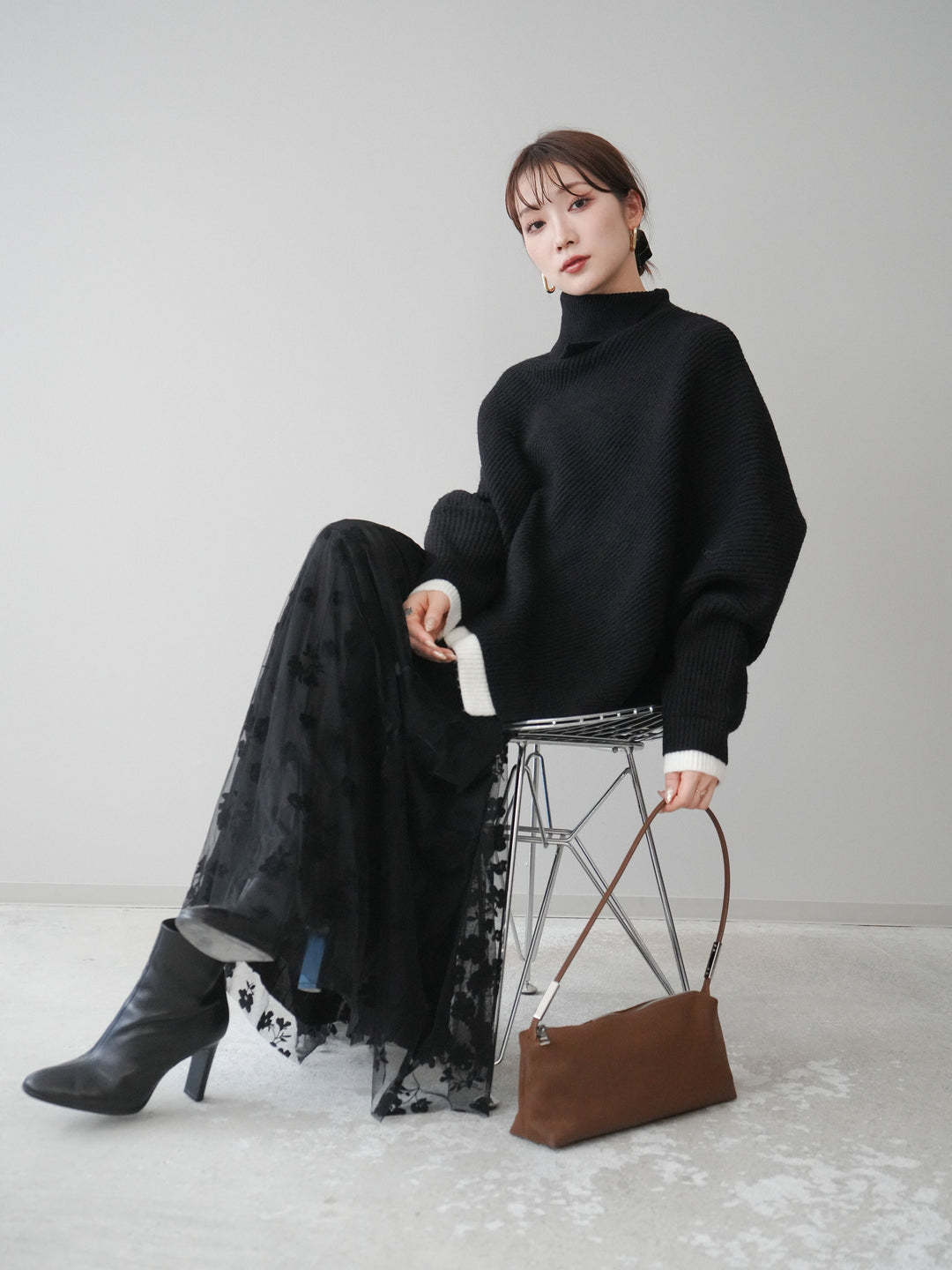 [予約]配色アシンメトリードルマンニットプルオーバー/black