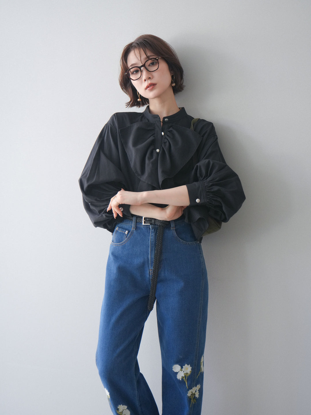 [予約]ラッフルフレアショートブラウス/black