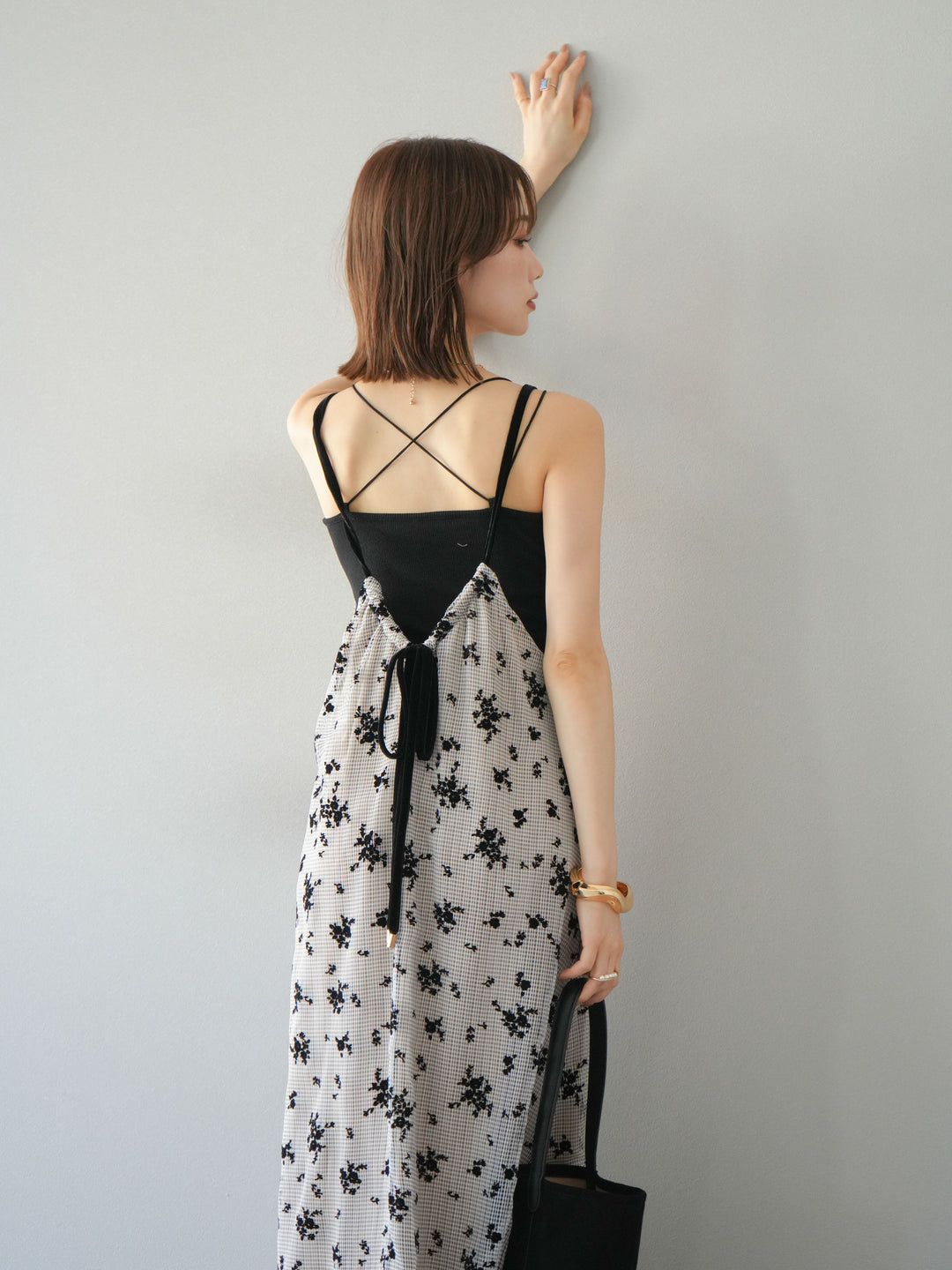 [SET]フロッキーチュールレイヤードベロアキャミワンピース+カップ付きバッククロスキャミソール(2set)