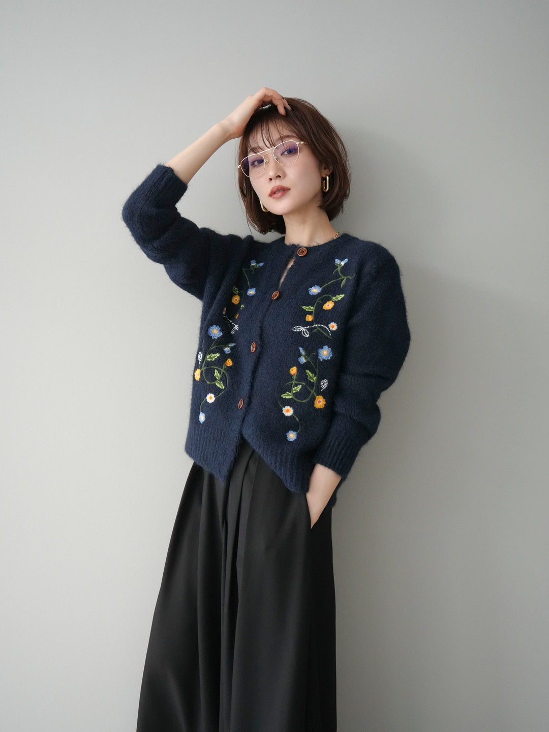 [予約]フラワー刺繍ニットカーディガン/blue