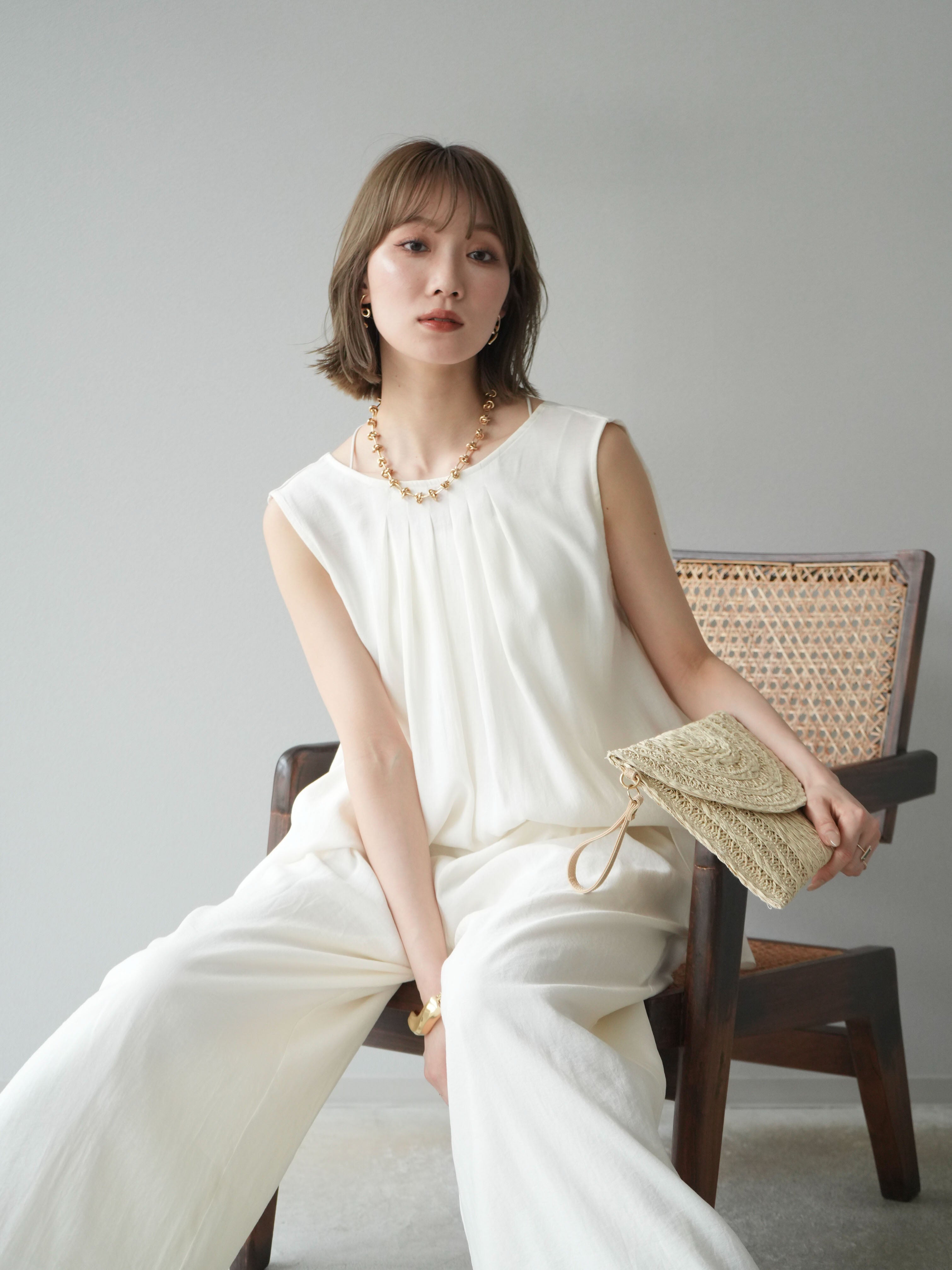 SET]シボ加工バックツイストブラウス+シボ加工イージーワイドパンツ