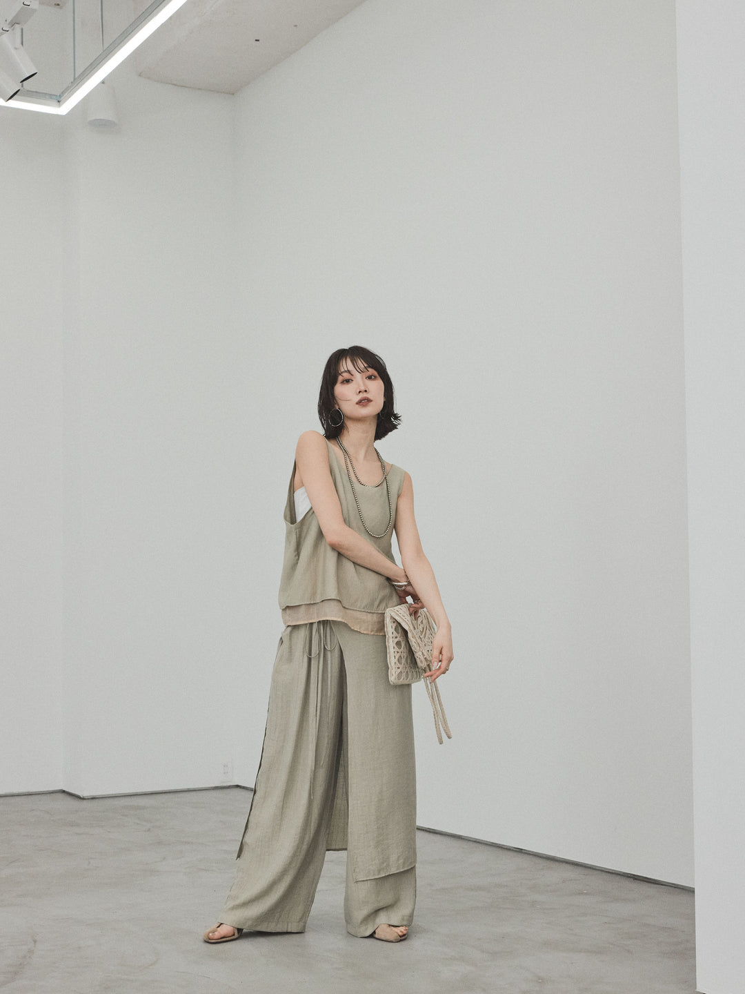 [SET] 洗衣機緞面透明層疊背心 + 洗衣機緞層疊裙褲 (2set)