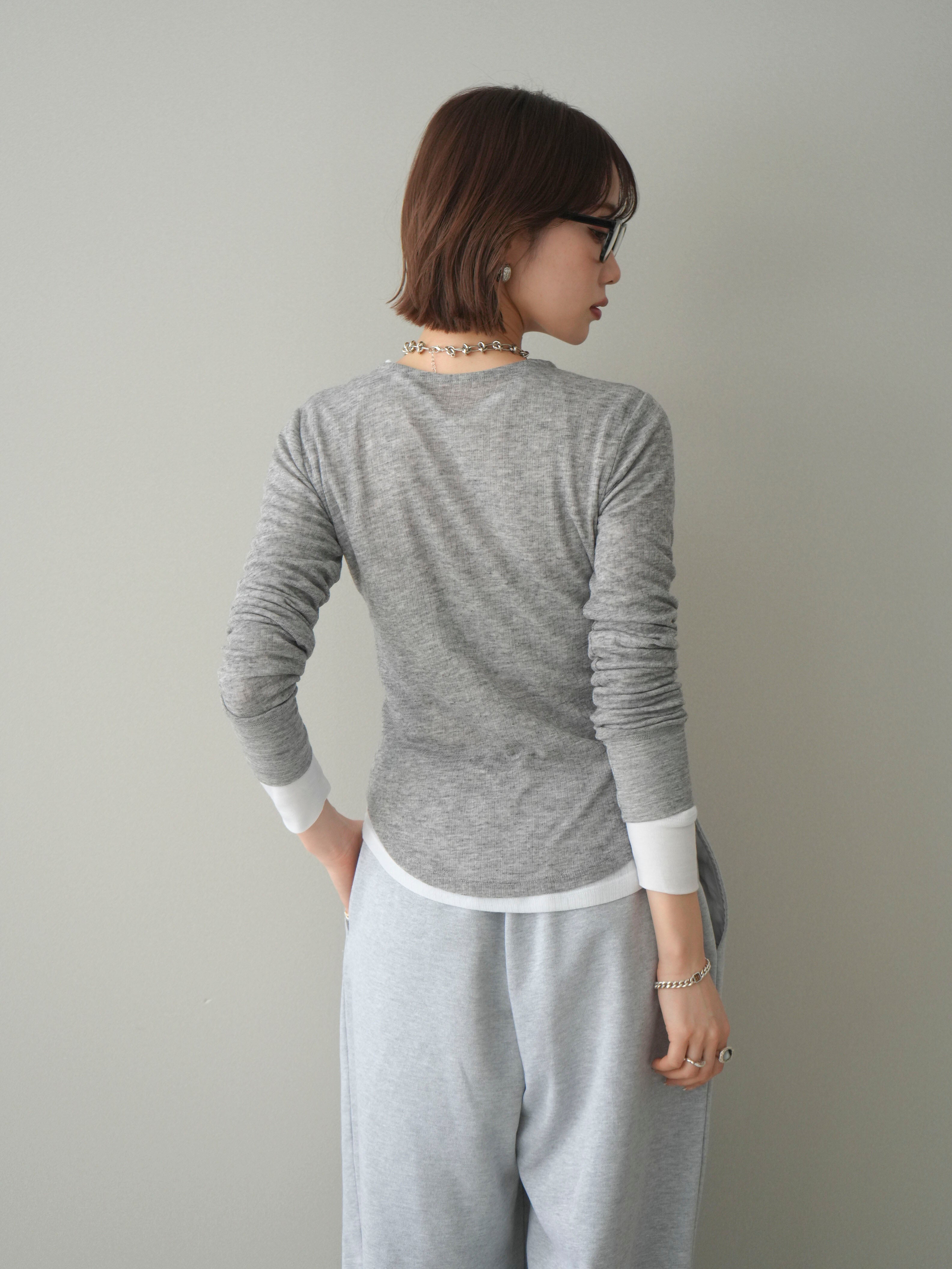 予約]シアーリブヘンリーネックロンT/gray – Lumier