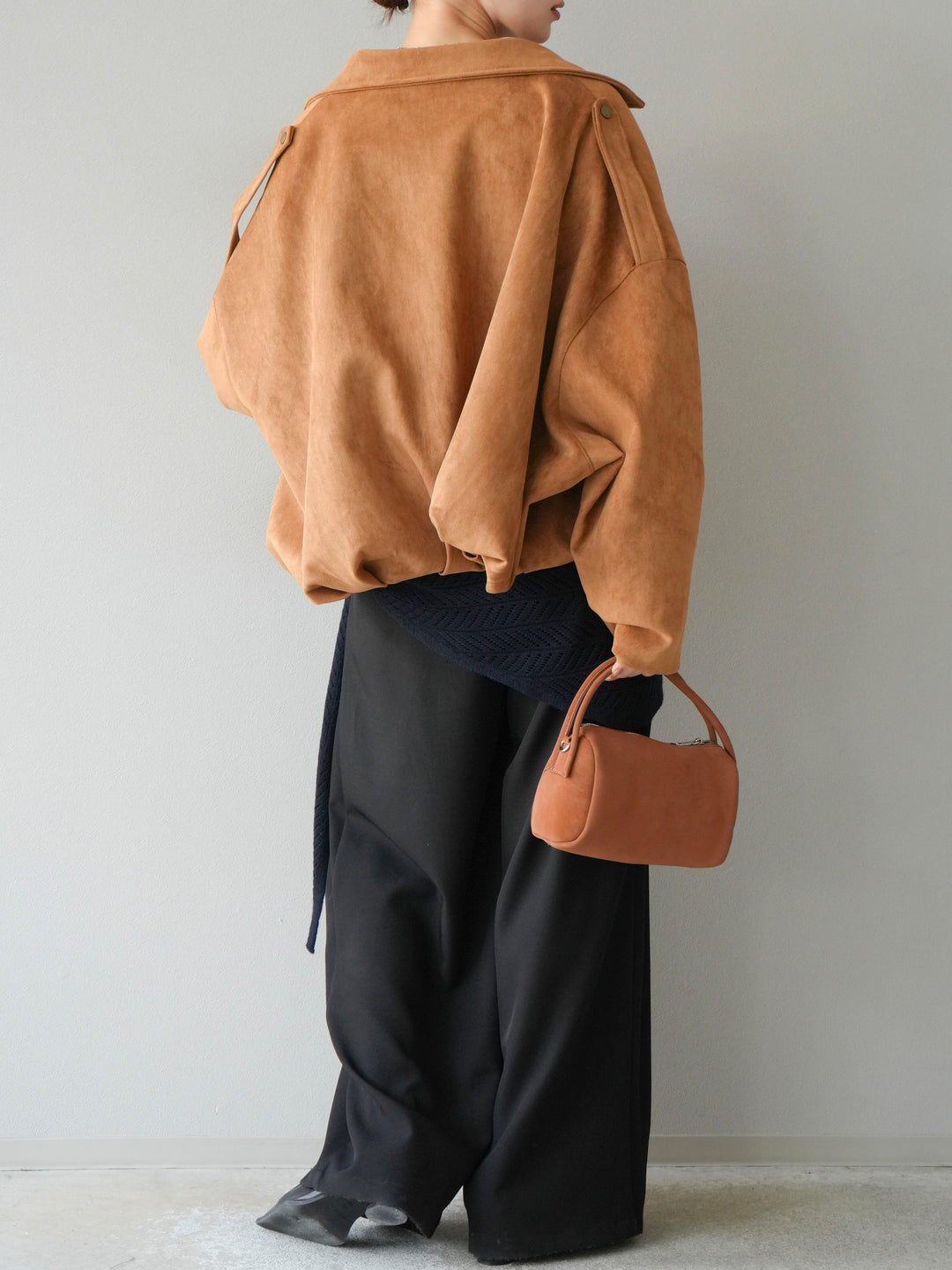 [預購] 皮帶環設計寬褲/黑色