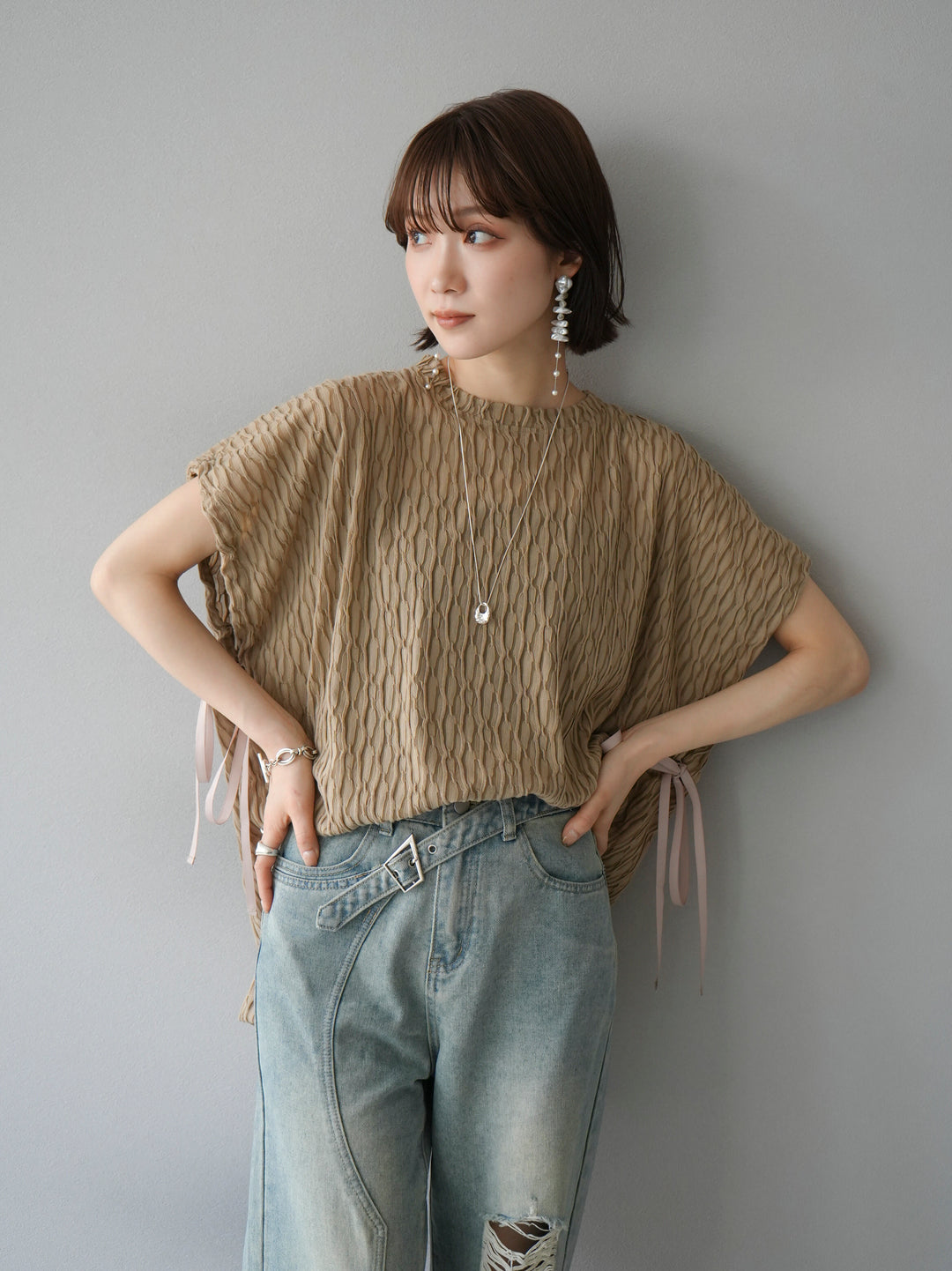 [Pre-order] Arm shirring sheer design mellow pullover/beige