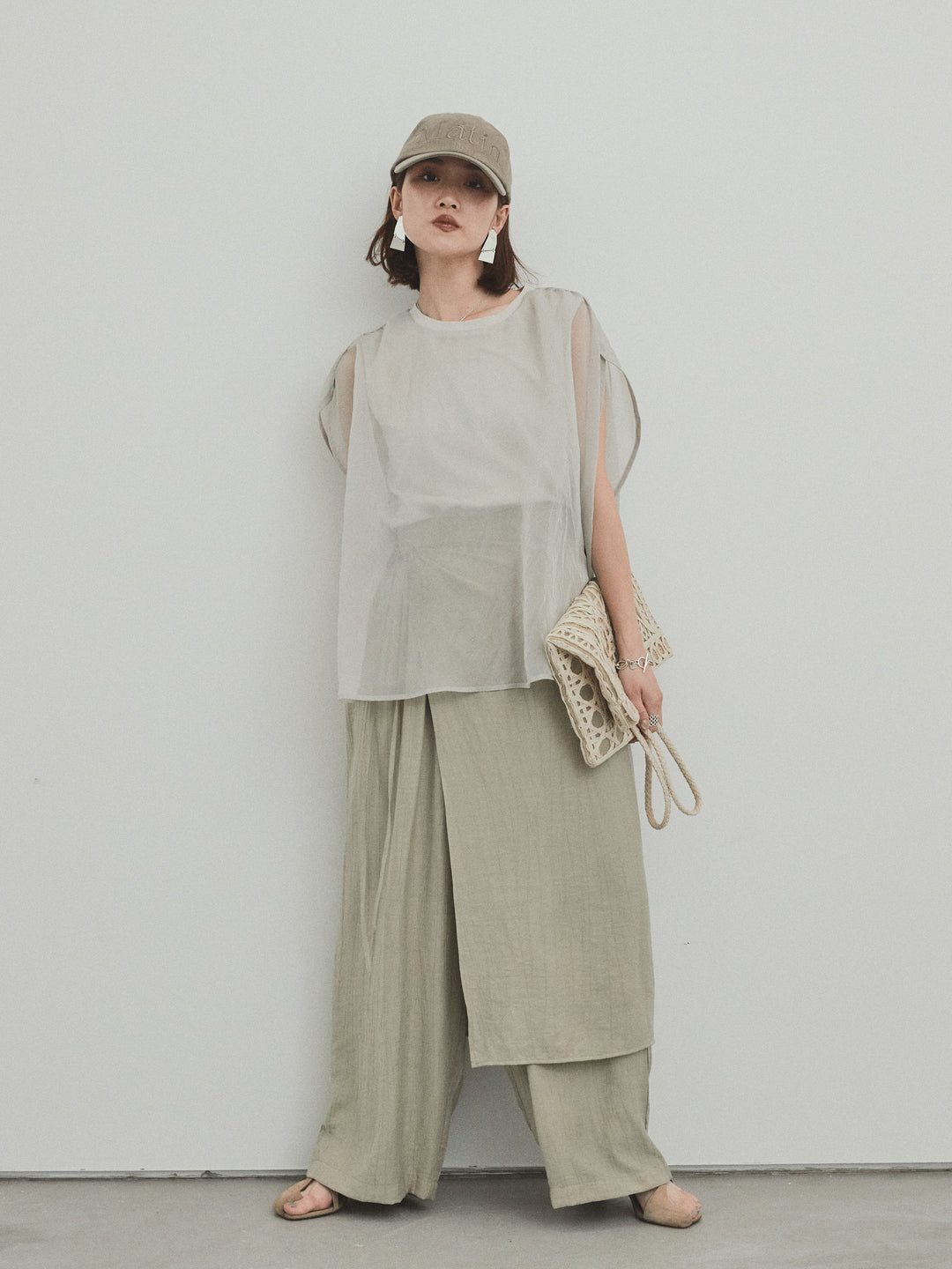 [SET]コンパクトスムースシアーレイヤードトップス+ワッシャーサテンレイヤードスカートパンツ(2set)