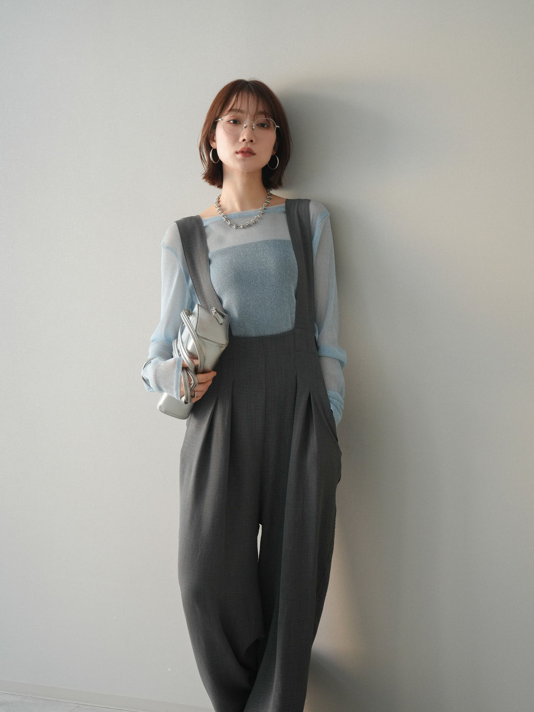 [予約]シボ加工ハイウエストタックサロペット/charcoal