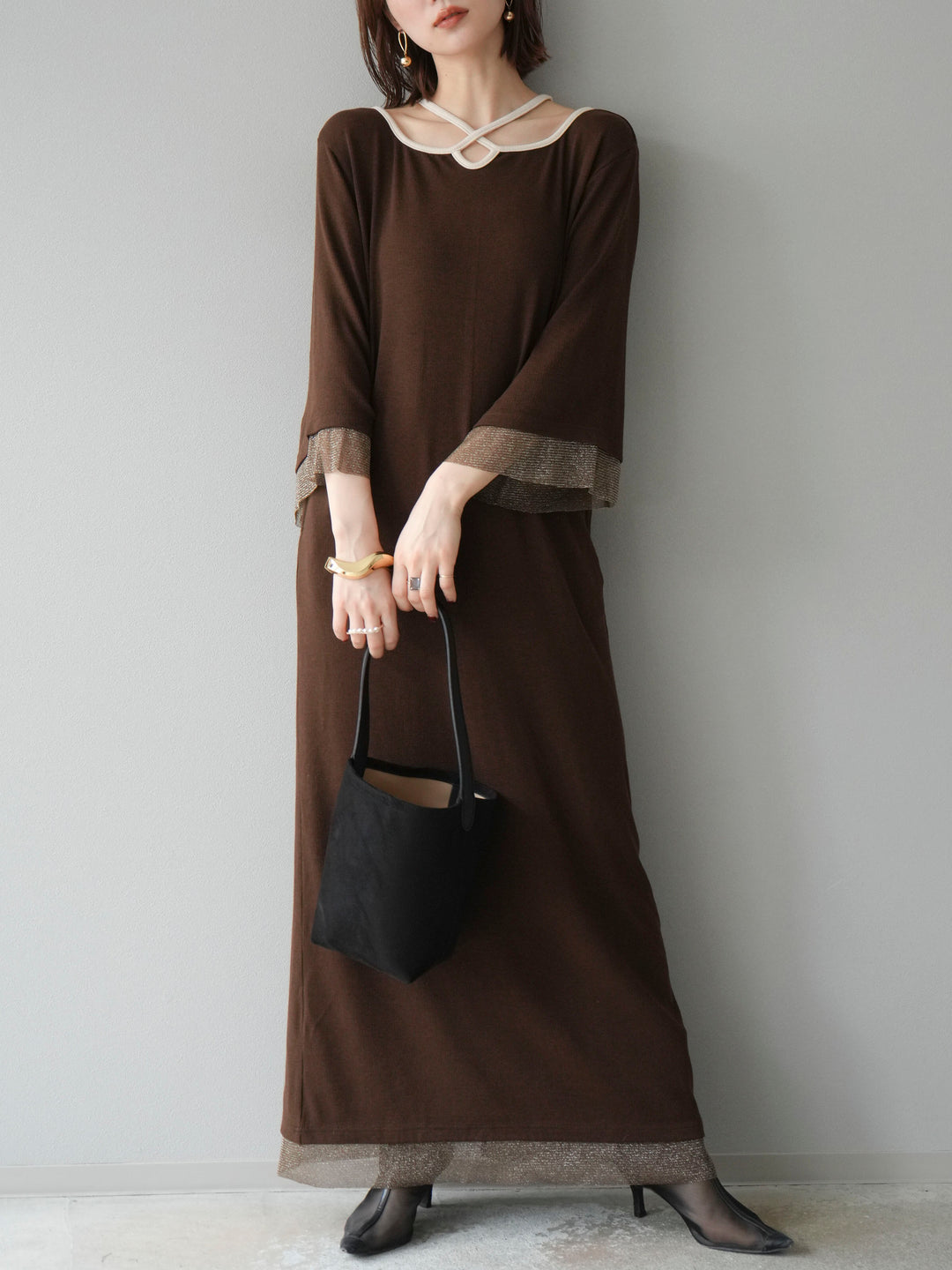 [予約]デザインネックラメシアー切替ニットワンピース/ブラウン