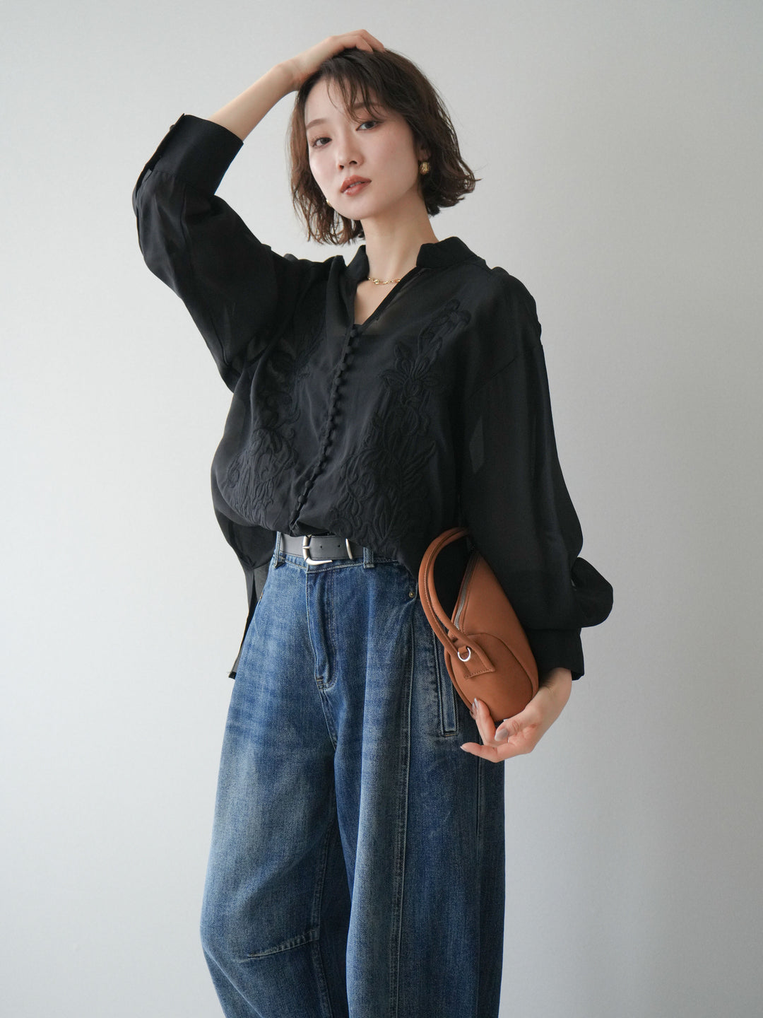 [予約]フロントコードエンブロイダリーブラウス/black