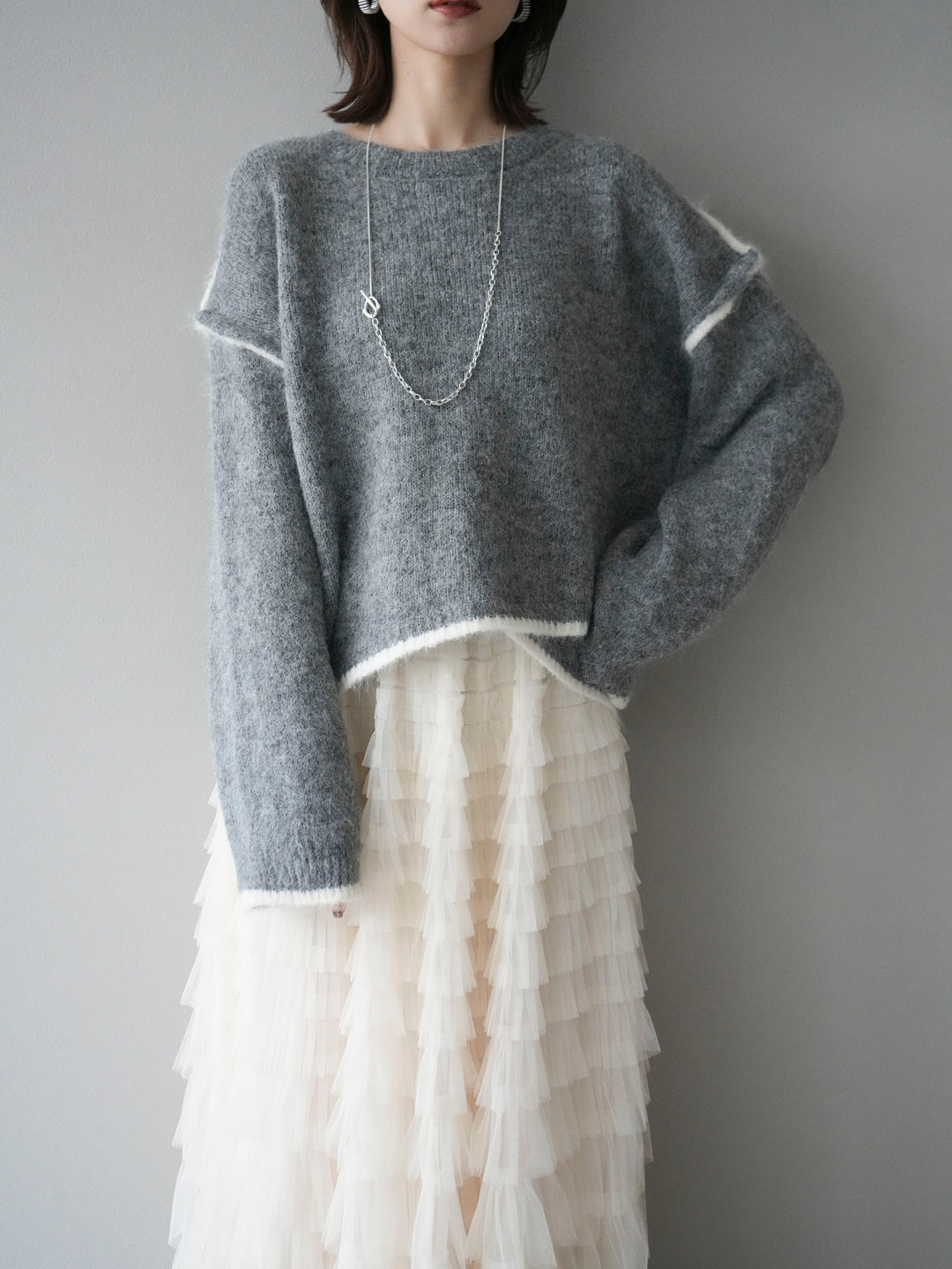 [SET]バイカラーレイヤードデザインニットプルオーバー+チュールティアードスカート(2set)