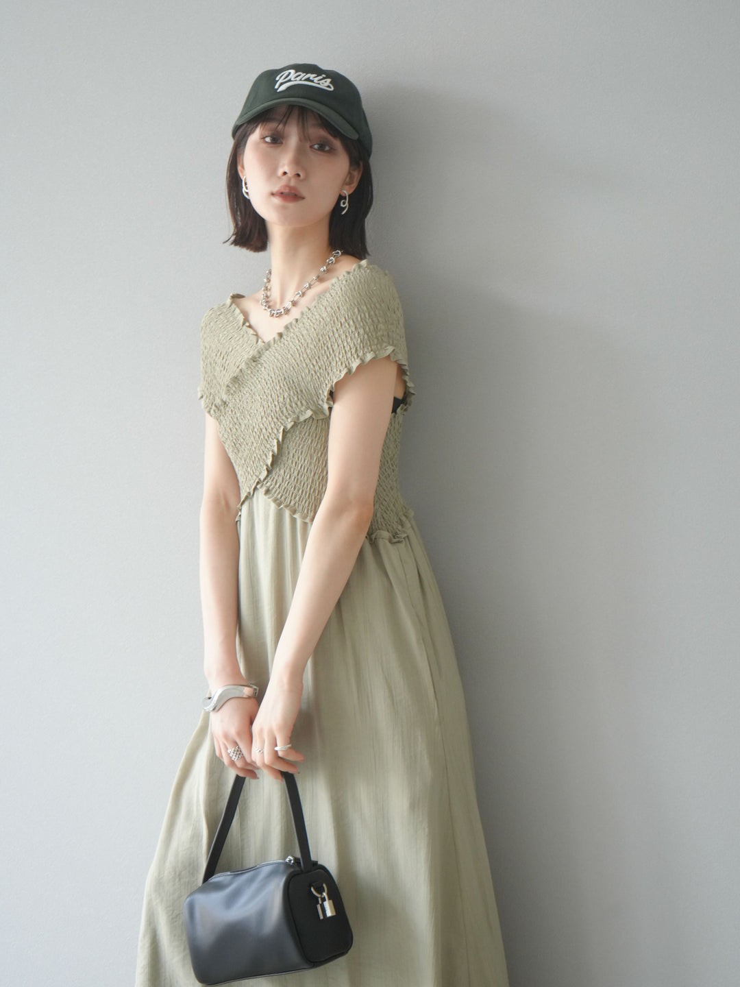 [予約]シャーリングクロスワンピース/グレージュ