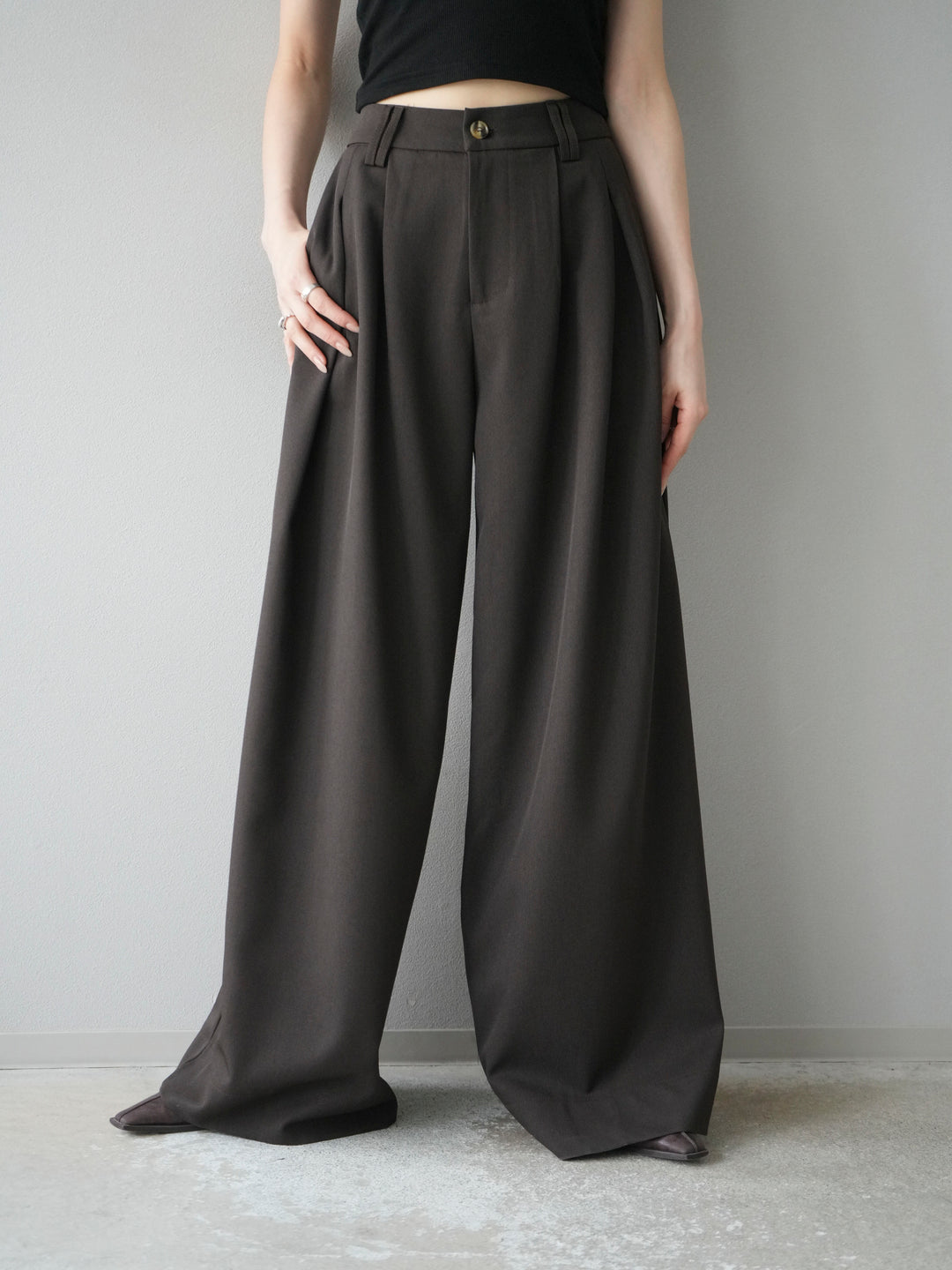 [予約]ダブルタックワイドパンツ/ブラウン