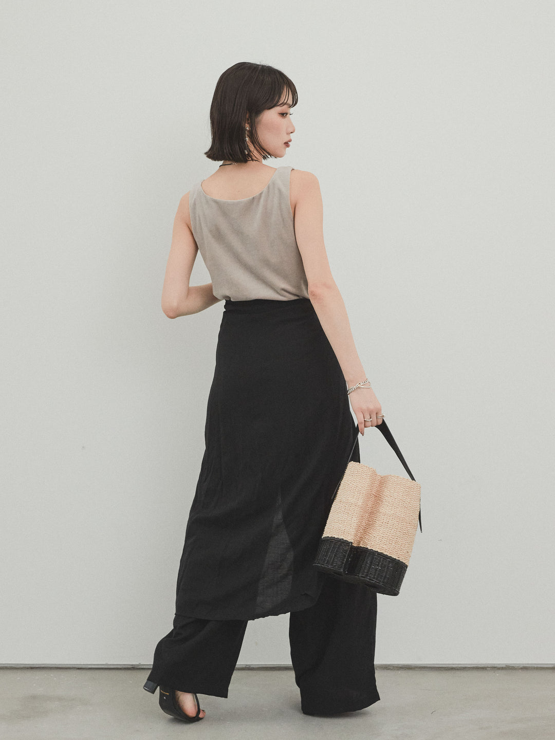 [予約]ワッシャーサテンレイヤードスカートパンツ/ブラック