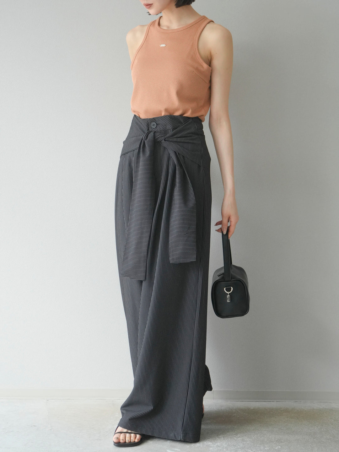 【預購】條紋裹腰闊腿褲/黑色
