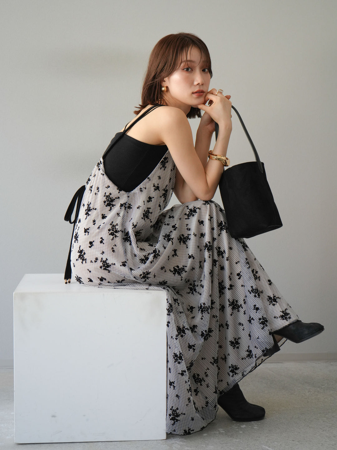 [SET]フロッキーチュールレイヤードベロアキャミワンピース+カップ付きバッククロスキャミソール(2set)