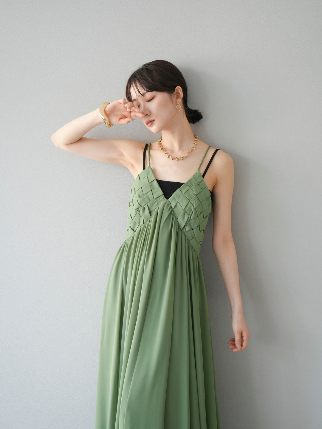 [SET]編み込みデザインシフォンワンピース+カップ付テレコリブベアキャミソール(2set)