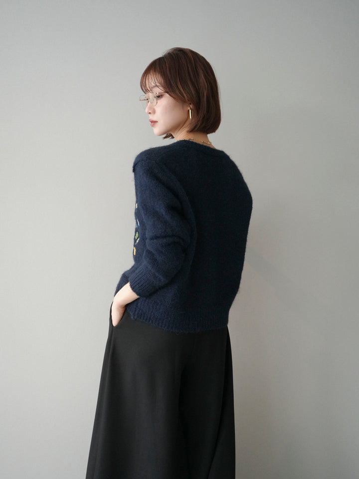 [予約]フラワー刺繍ニットカーディガン/blue